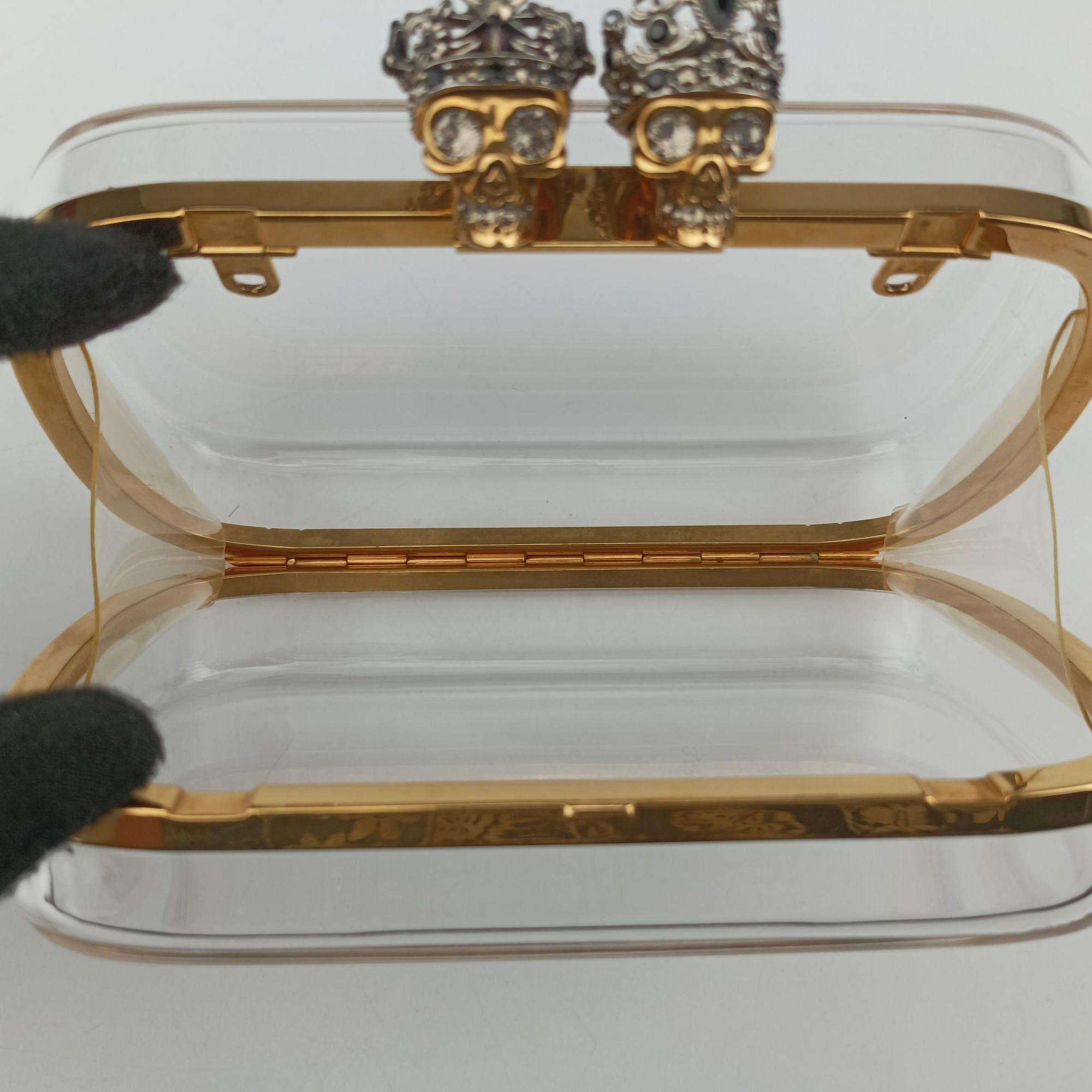 Pre-owned Alexander McQueen King and Queen Clutch Transparent Plexiglass  shoulderbag | stylenewstar