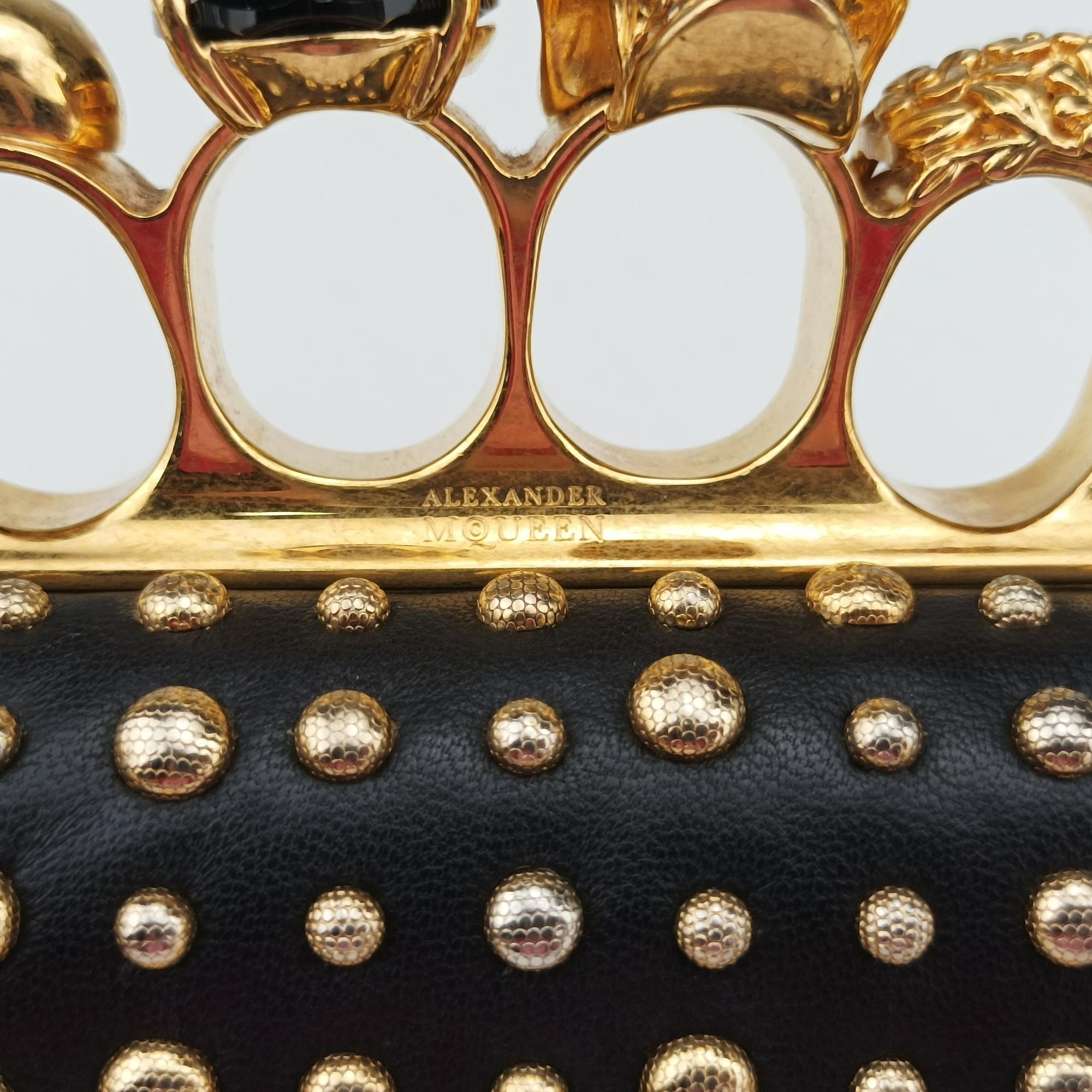 Secondhand Alexander McQueen Four Ring Black Leather  shoulderbag | stylenewstar