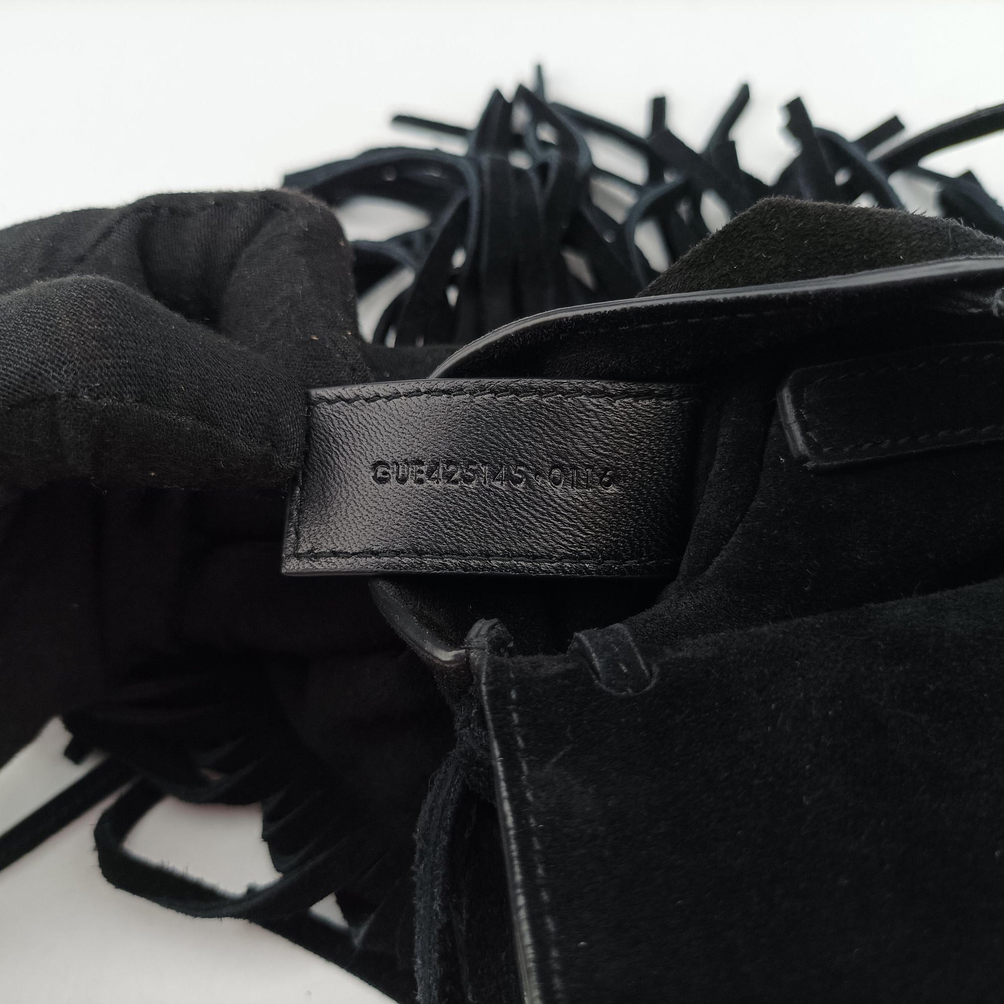 Secondhand Yves Saint Laurent fringe Black Suede 425145 shoulderbag | stylenewstar