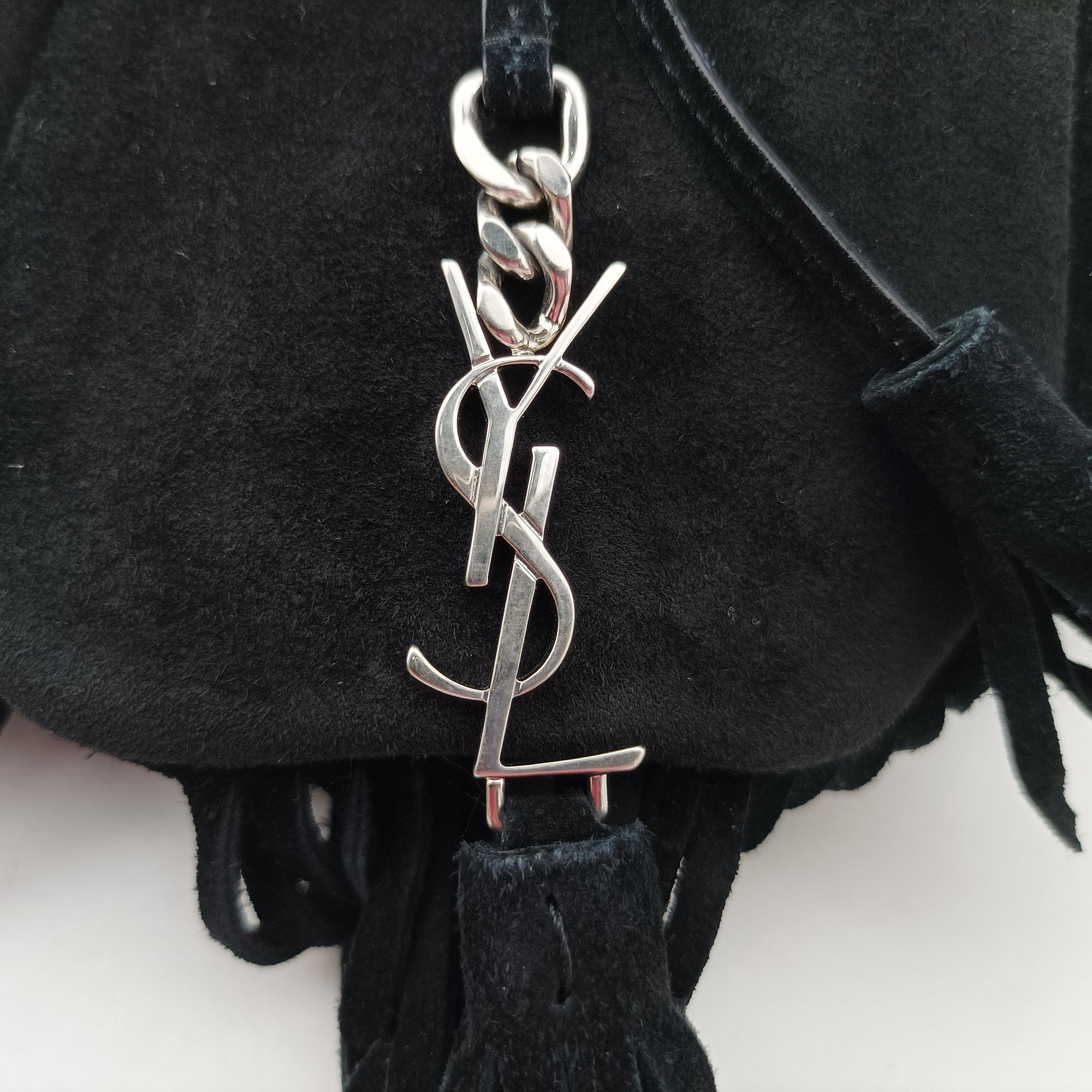 Secondhand Yves Saint Laurent fringe Black Suede 425145 shoulderbag | stylenewstar