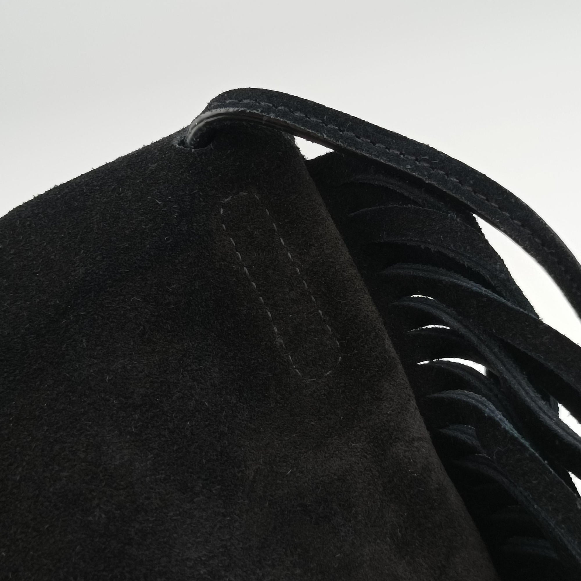Secondhand Yves Saint Laurent fringe Black Suede 425145 shoulderbag | stylenewstar