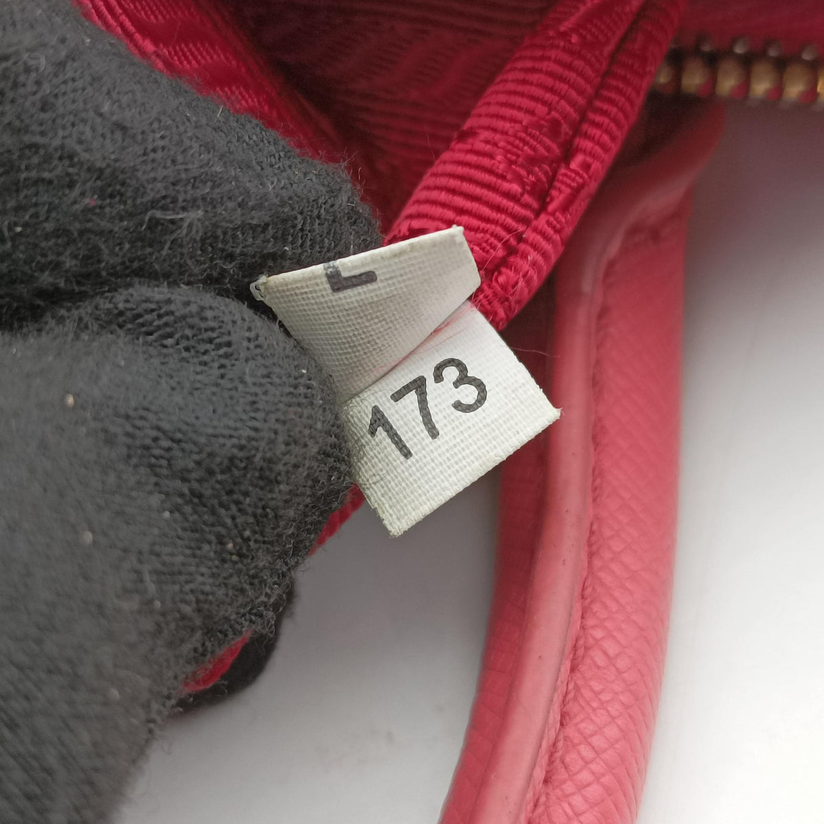 Secondhand Prada Galleria Pink SAFFIANO Leather BN1801 handbag | stylenewstar