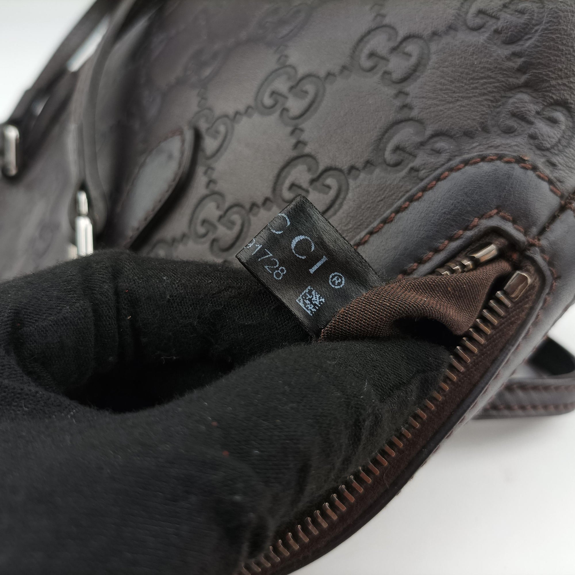 Secondhand Gucci Microguccissima dome Black Leather 341504 shoulderbag | stylenewstar