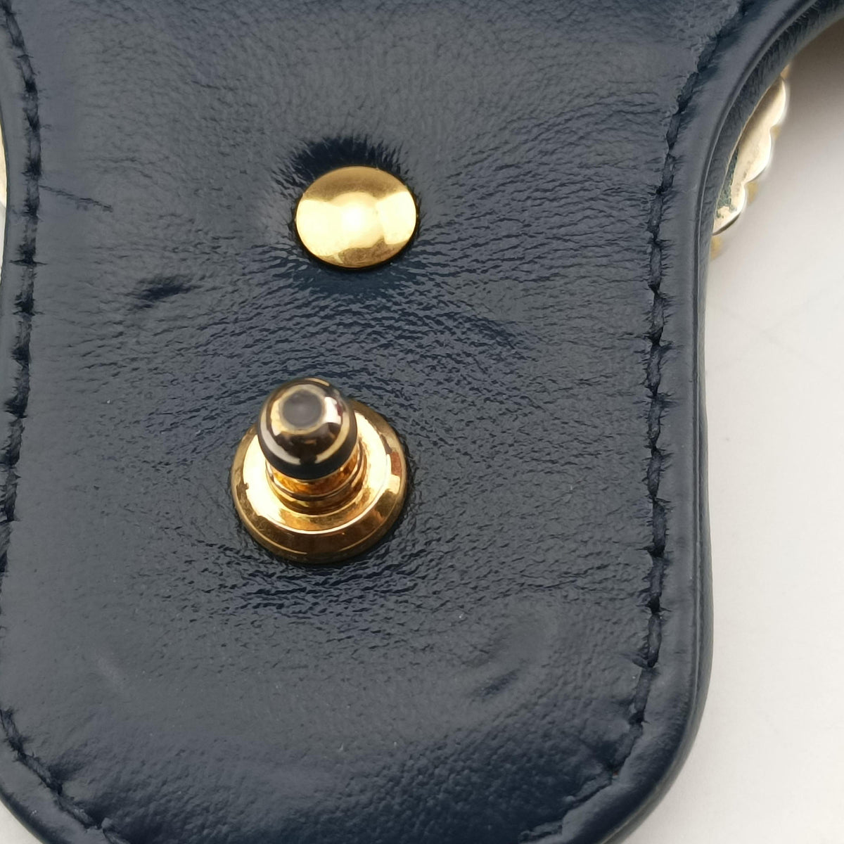 Pre-owned Gucci GG Marmont White×navy Leather 443497 shoulderbag | stylenewstar