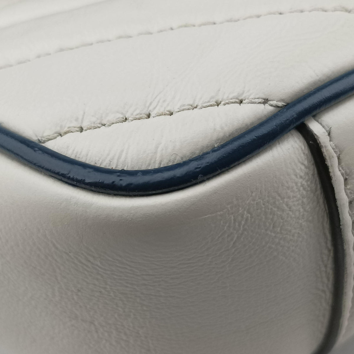 Pre-owned Gucci GG Marmont White×navy Leather 443497 shoulderbag | stylenewstar