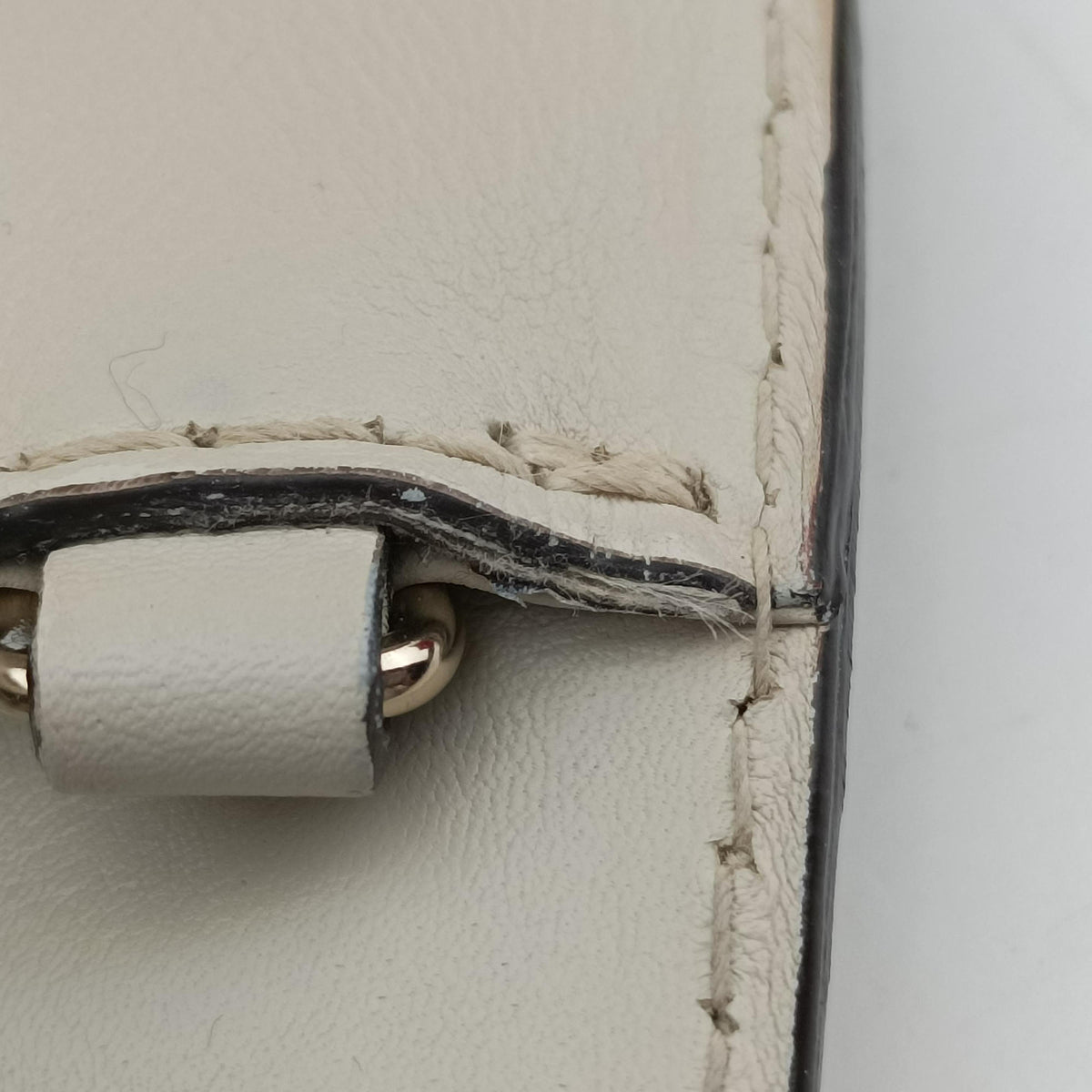 Secondhand Gucci Stirrup White Leather 277515 handbag | stylenewstar