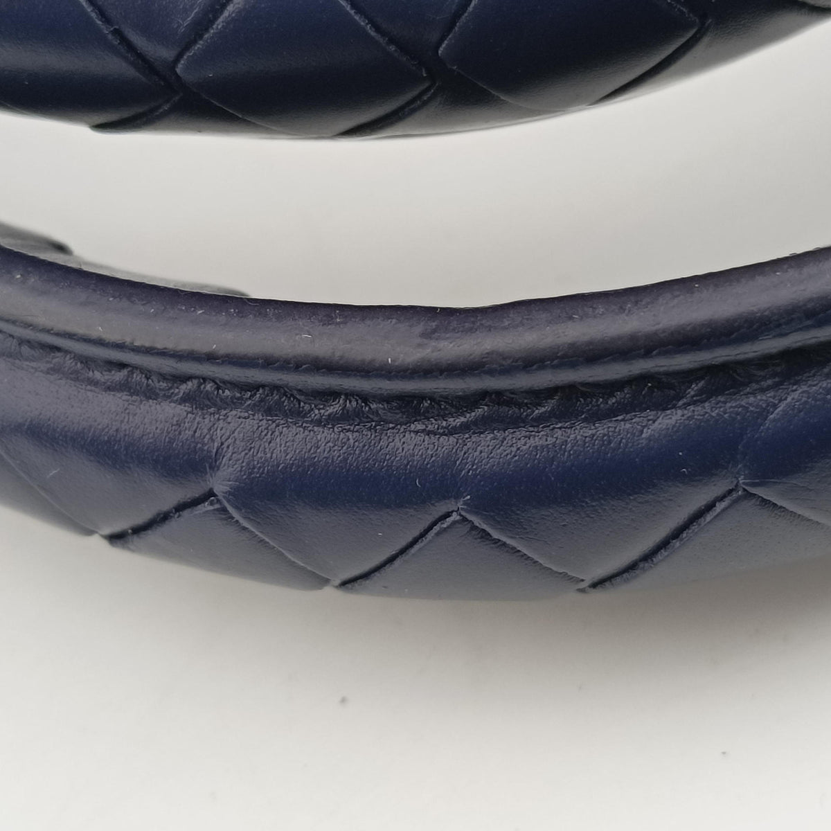 Pre-owned Bottega Veneta Intrecciato Purple lambskin  handbag | stylenewstar