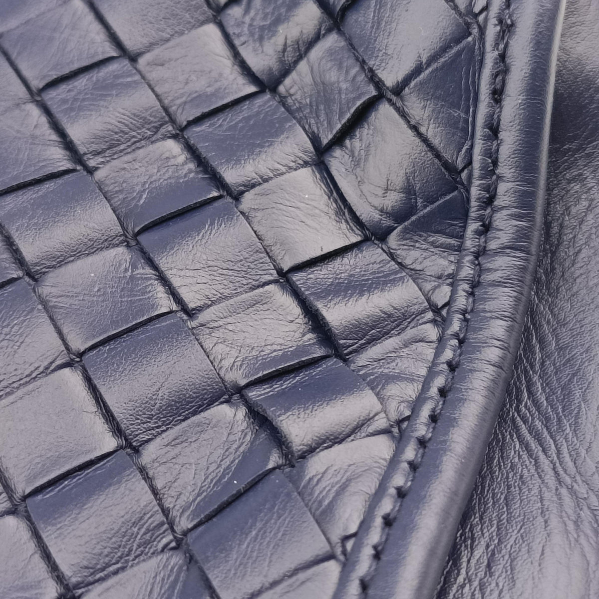 Pre-owned Bottega Veneta Intrecciato Purple lambskin  handbag | stylenewstar