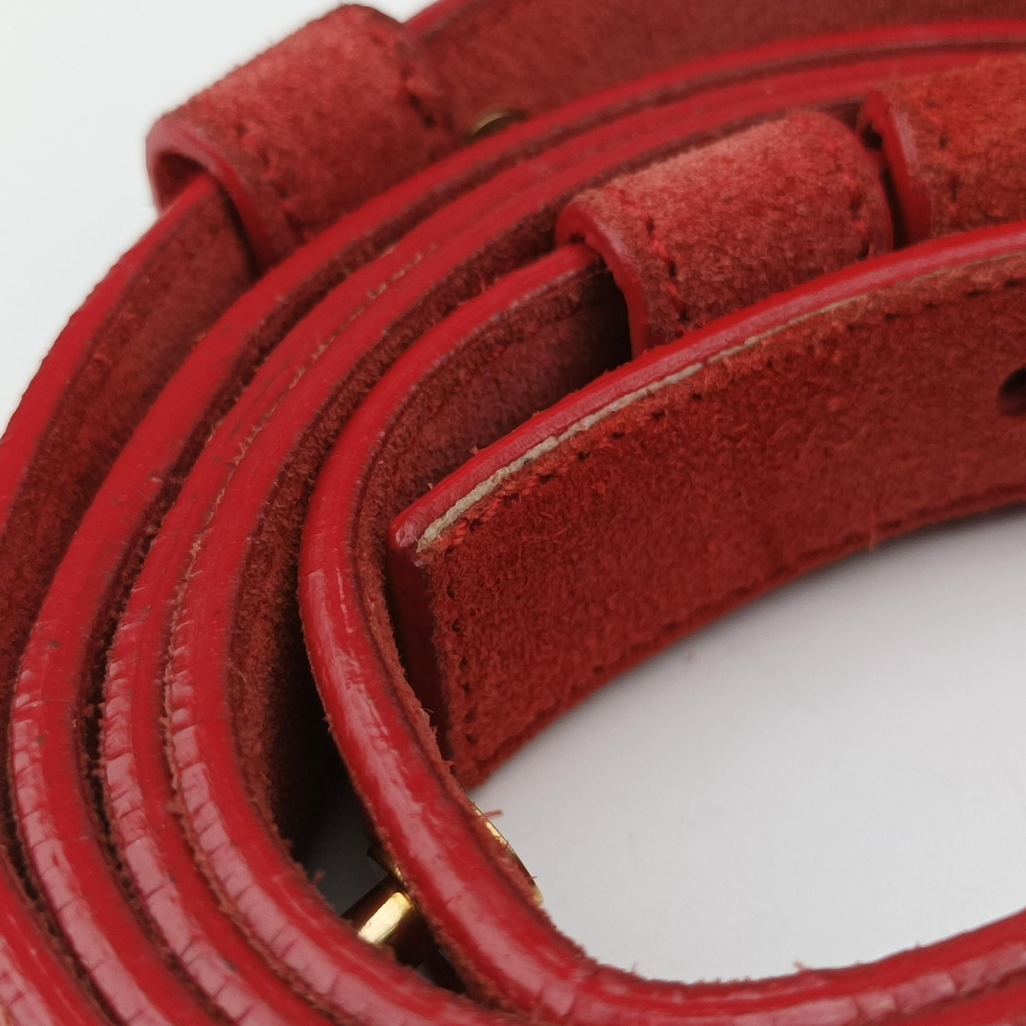 Secondhand Yves Saint Laurent Fringe Red suede 372453 shoulderbag | stylenewstar