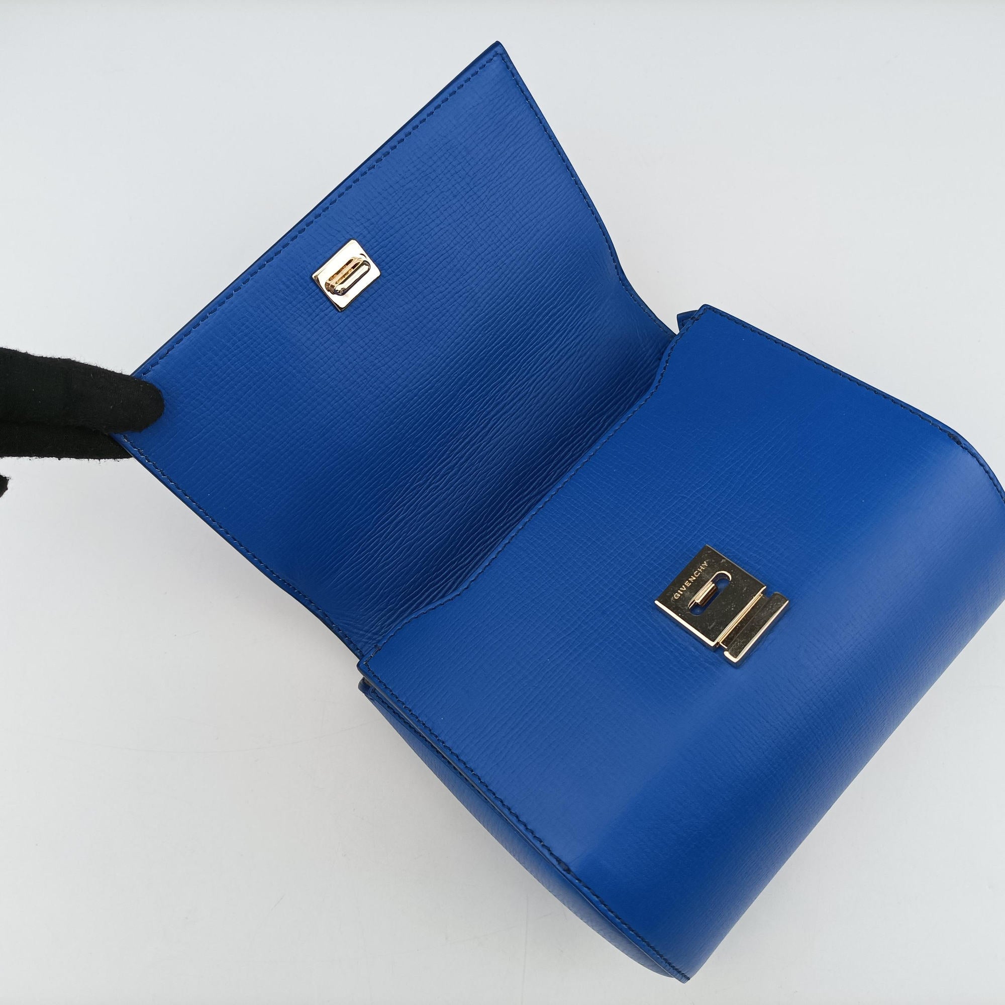 Pre-owned Givenchy Pandora Box Blue Leather  shoulderbag | stylenewstar