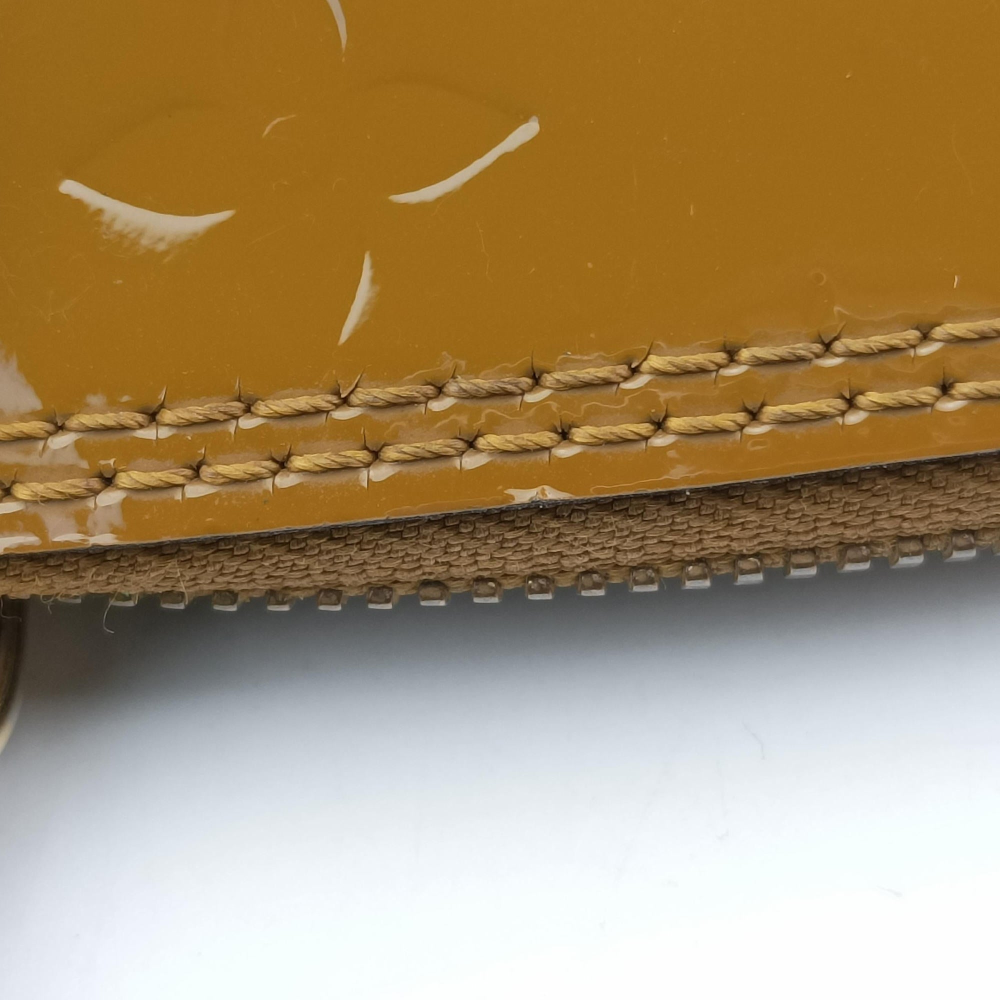Secondhand Louis Vuitton Alma BB Rose Velours Vernis M91585 shoulderbag | stylenewstar