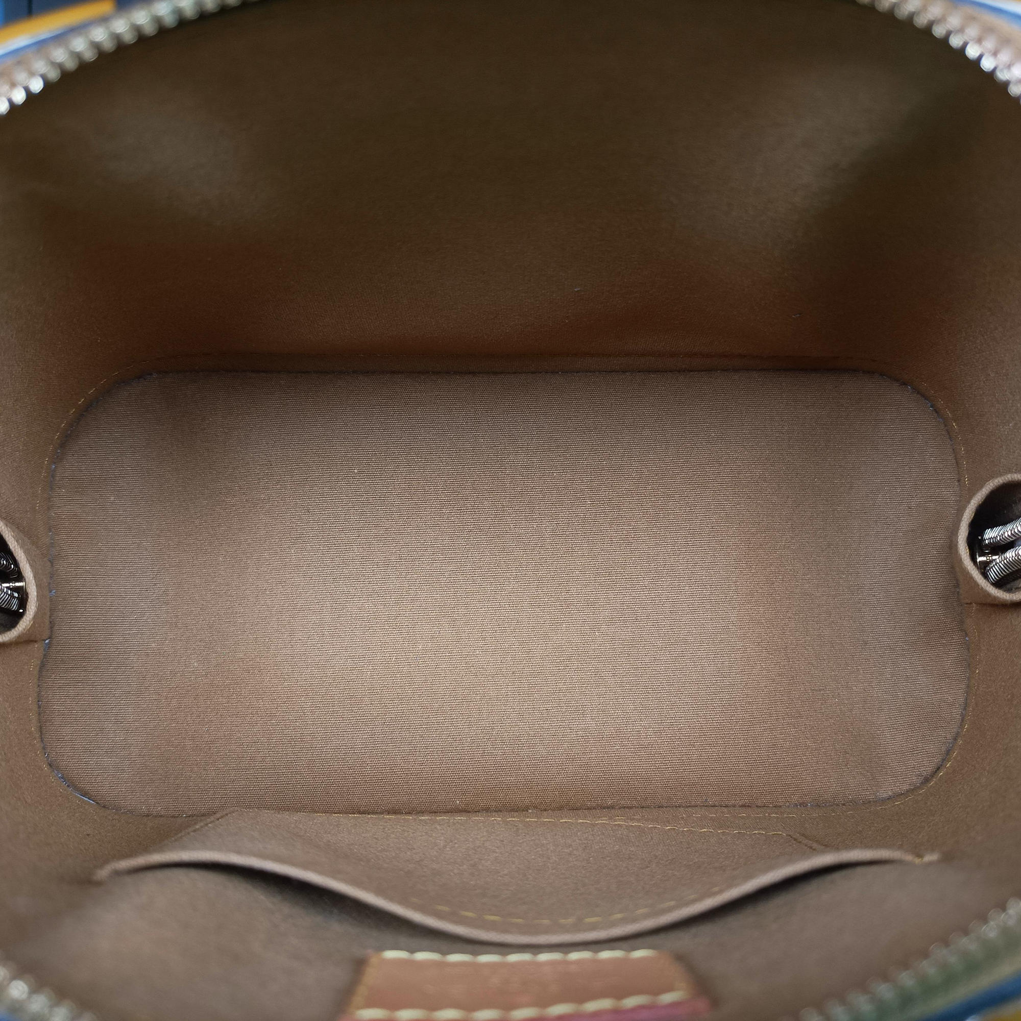 Secondhand Louis Vuitton Alma BB Rose Velours Vernis M91585 shoulderbag | stylenewstar