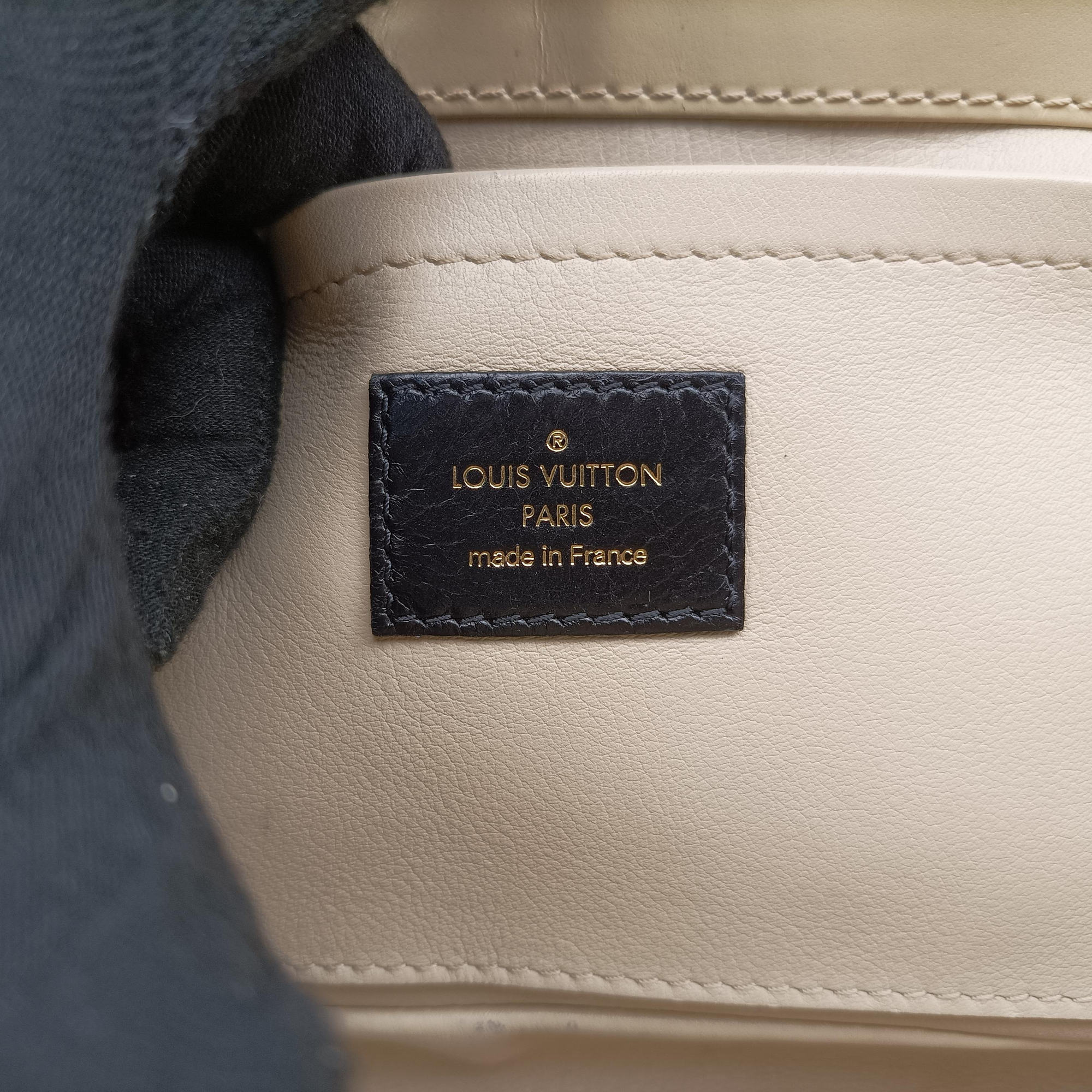 Pre-owned Louis Vuitton Dolly Black x White x Multicolor Cotton ×Velvetx Leather M95194 shoulderbag | stylenewstar