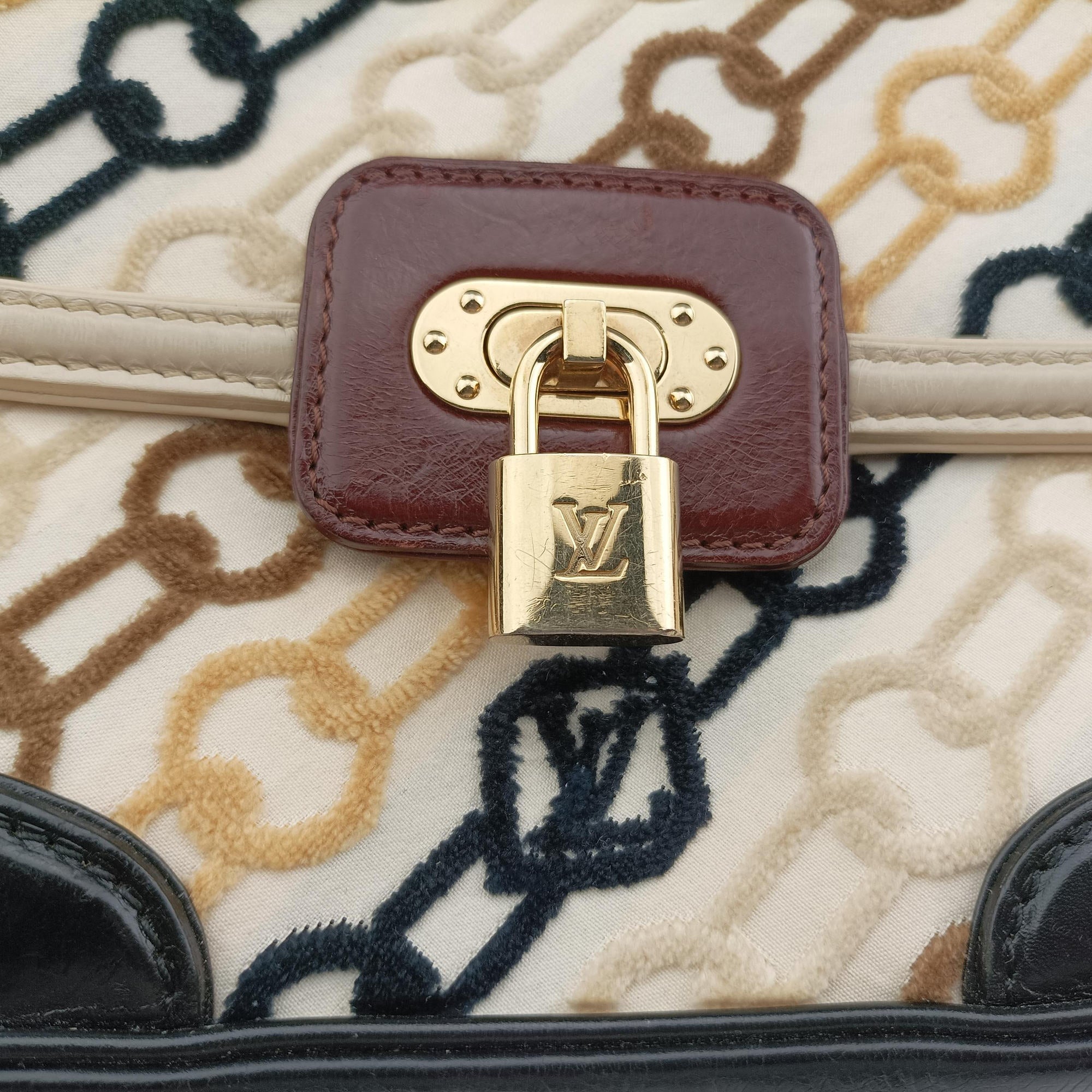 Pre-owned Louis Vuitton Dolly Black x White x Multicolor Cotton ×Velvetx Leather M95194 shoulderbag | stylenewstar
