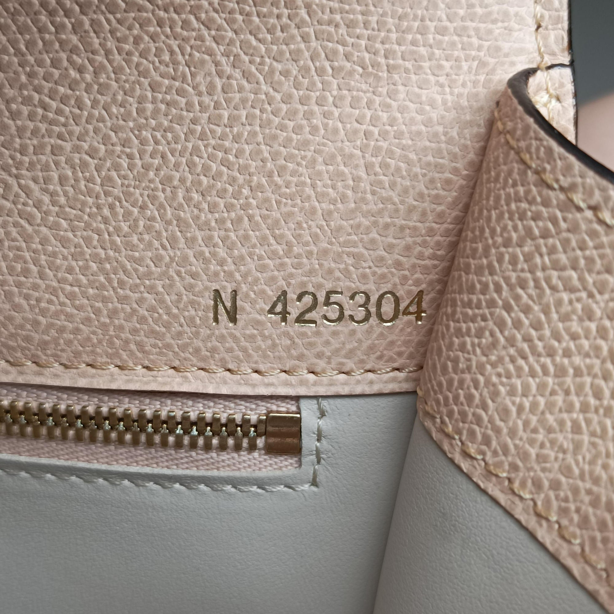Pre-owned Valextra Iside Pink Calfskin  shoulderbag | stylenewstar
