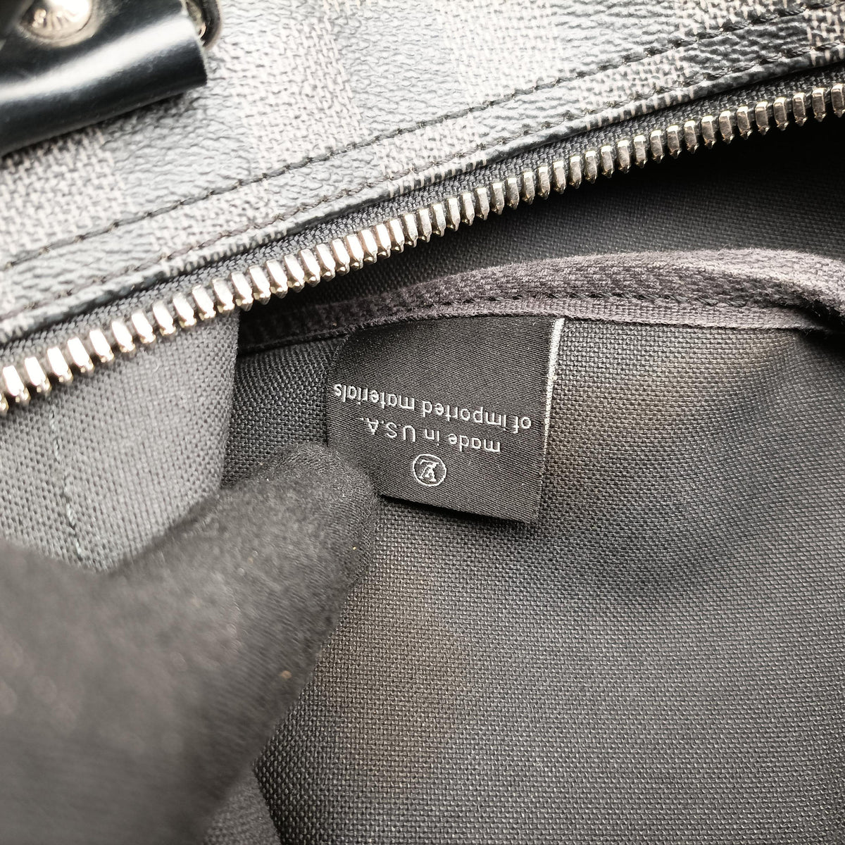 Secondhand Louis Vuitton Keepall Bandouliere 45 Monogram Eclipse Monogram Eclipse Canvas M40569 shoulderbag | stylenewstar