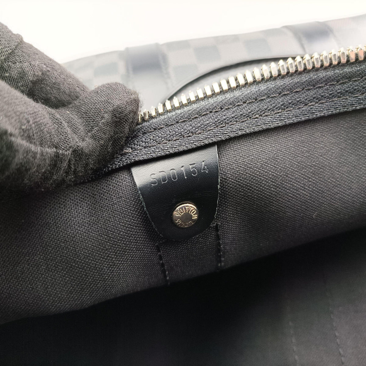 Secondhand Louis Vuitton Keepall Bandouliere 45 Monogram Eclipse Monogram Eclipse Canvas M40569 shoulderbag | stylenewstar