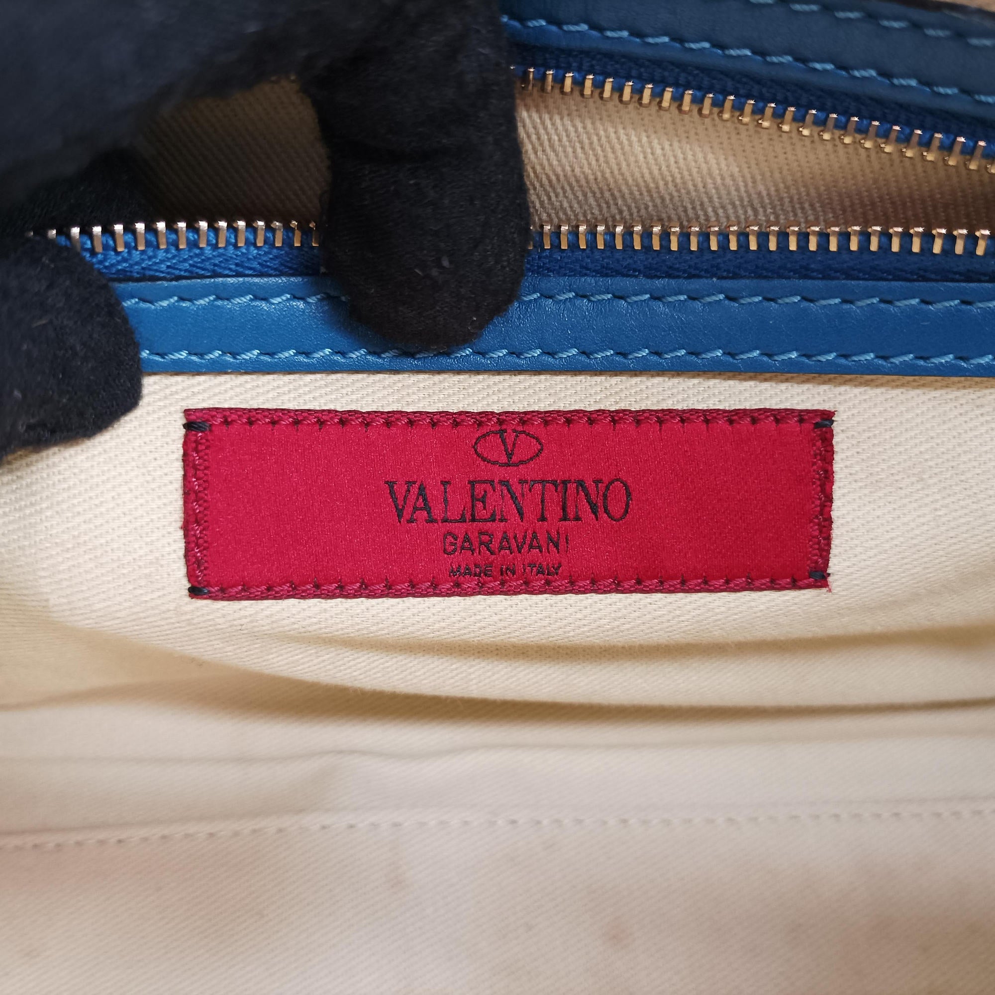 Pre-owned Valentino Rockstud Blue Leather  shoulderbag | stylenewstar