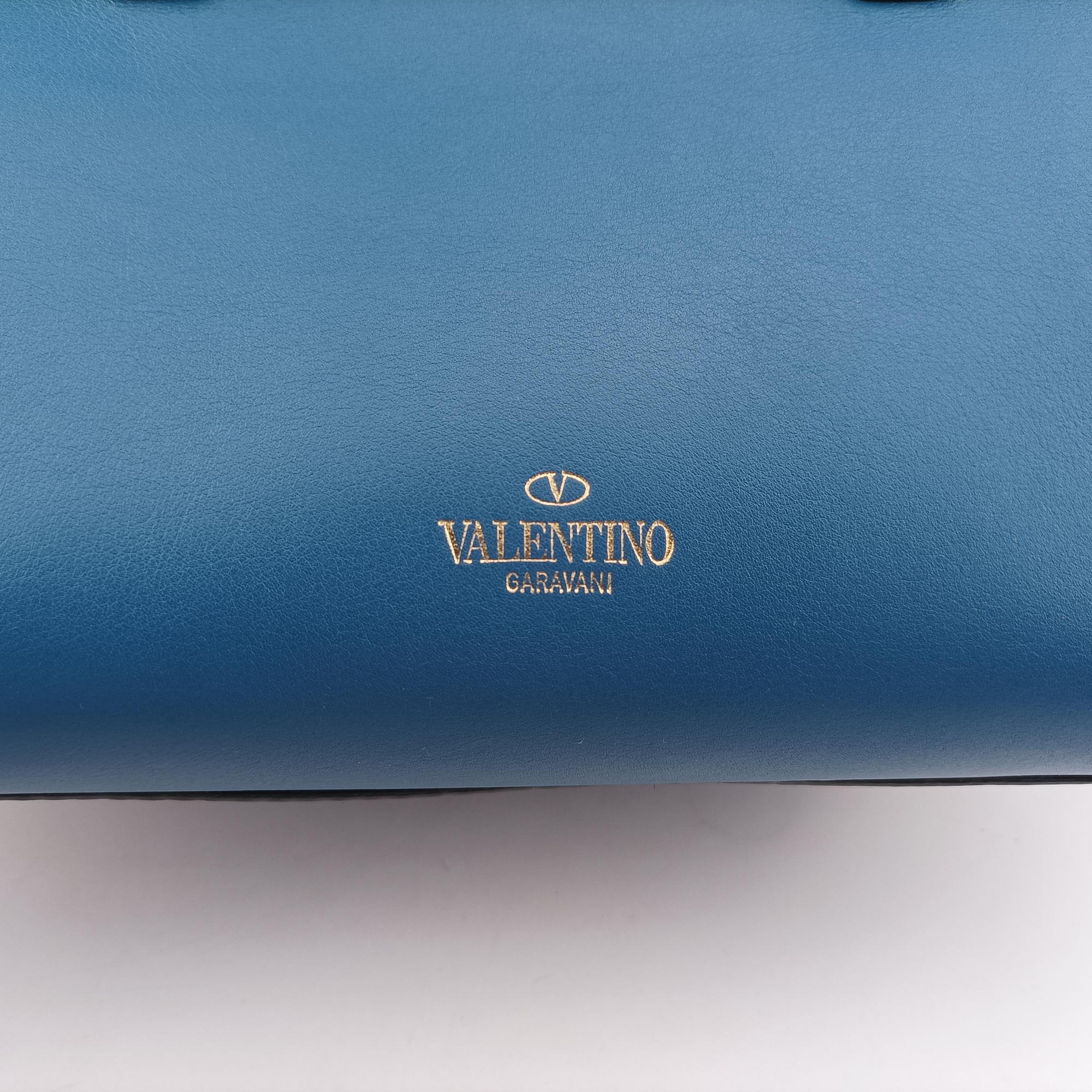 Pre-owned Valentino Rockstud Blue Leather  shoulderbag | stylenewstar
