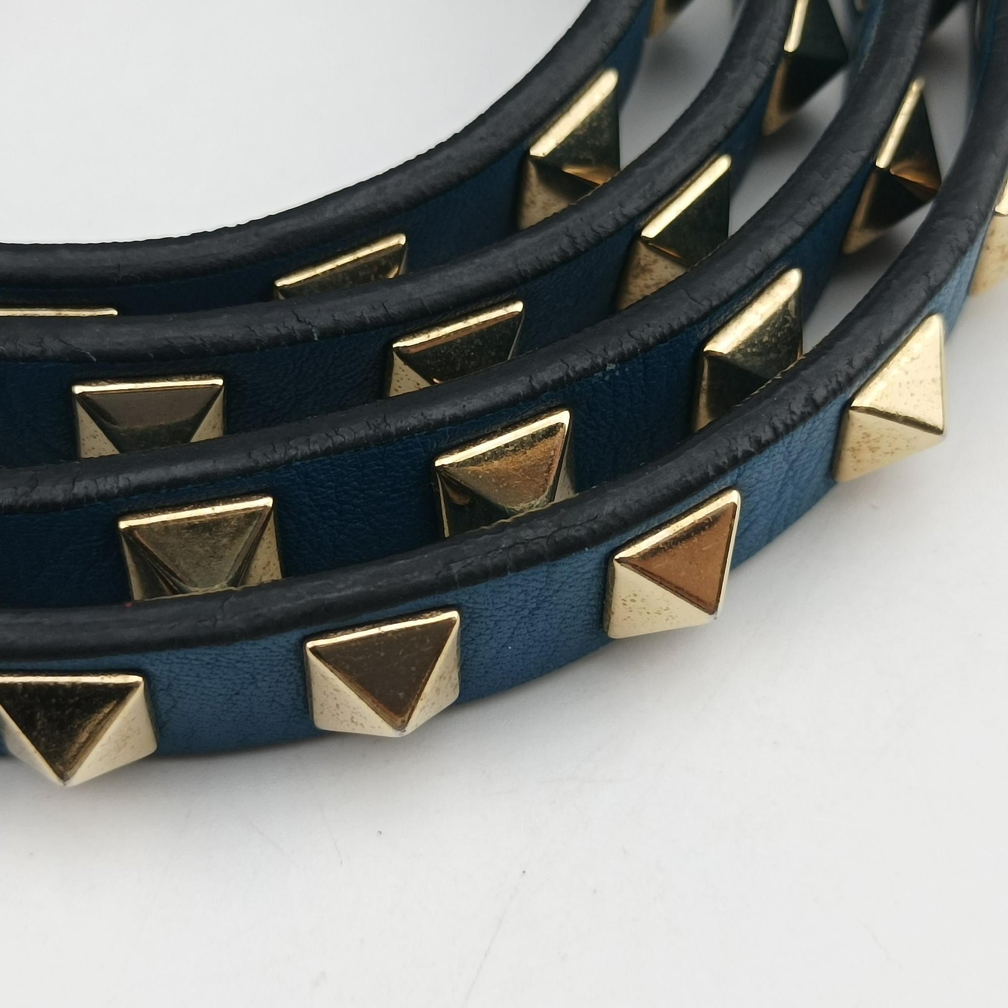 Pre-owned Valentino Rockstud Blue Leather  shoulderbag | stylenewstar
