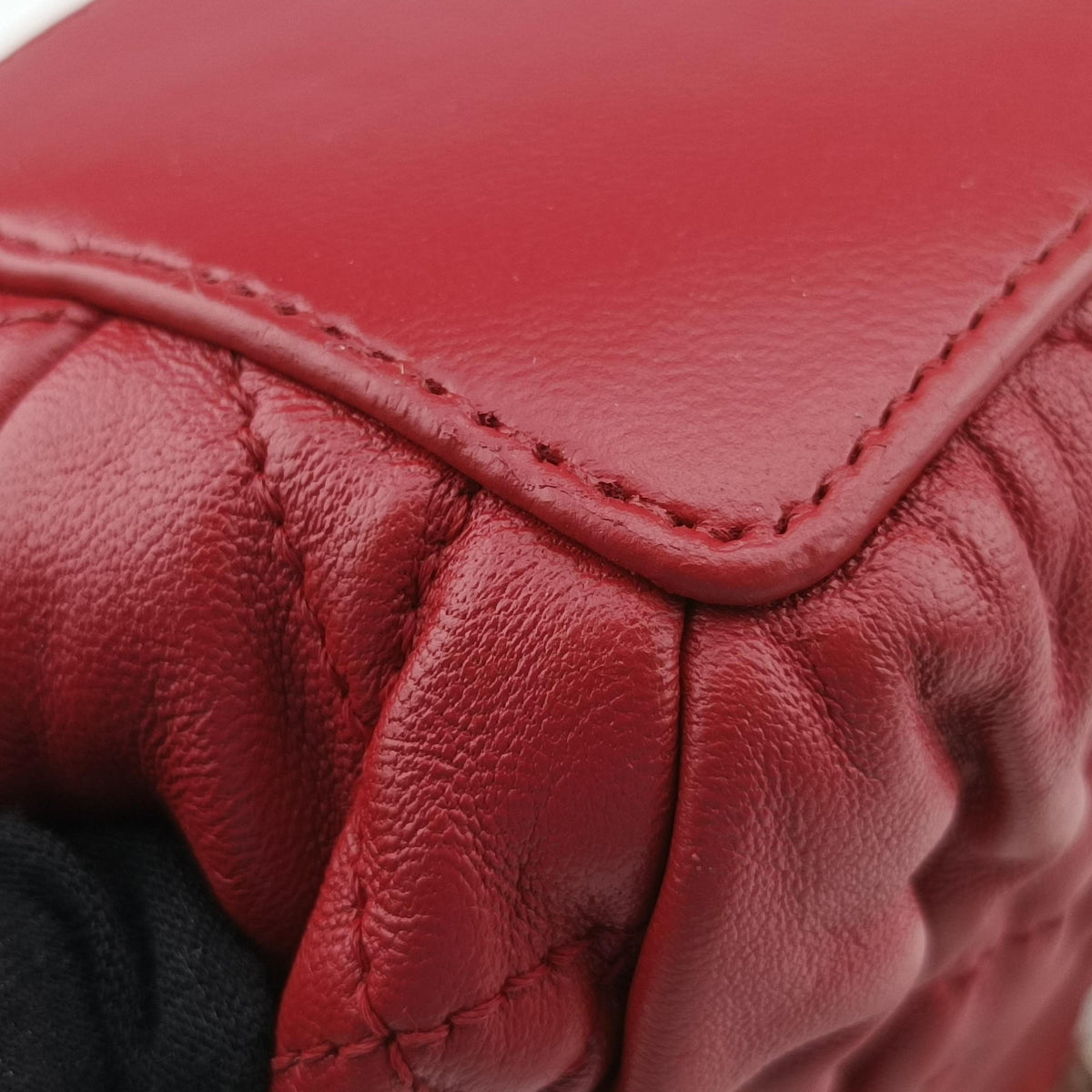 Pre-owned Christian Dior Cannage Faux Pearl Red lambskin  shoulderbag | stylenewstar