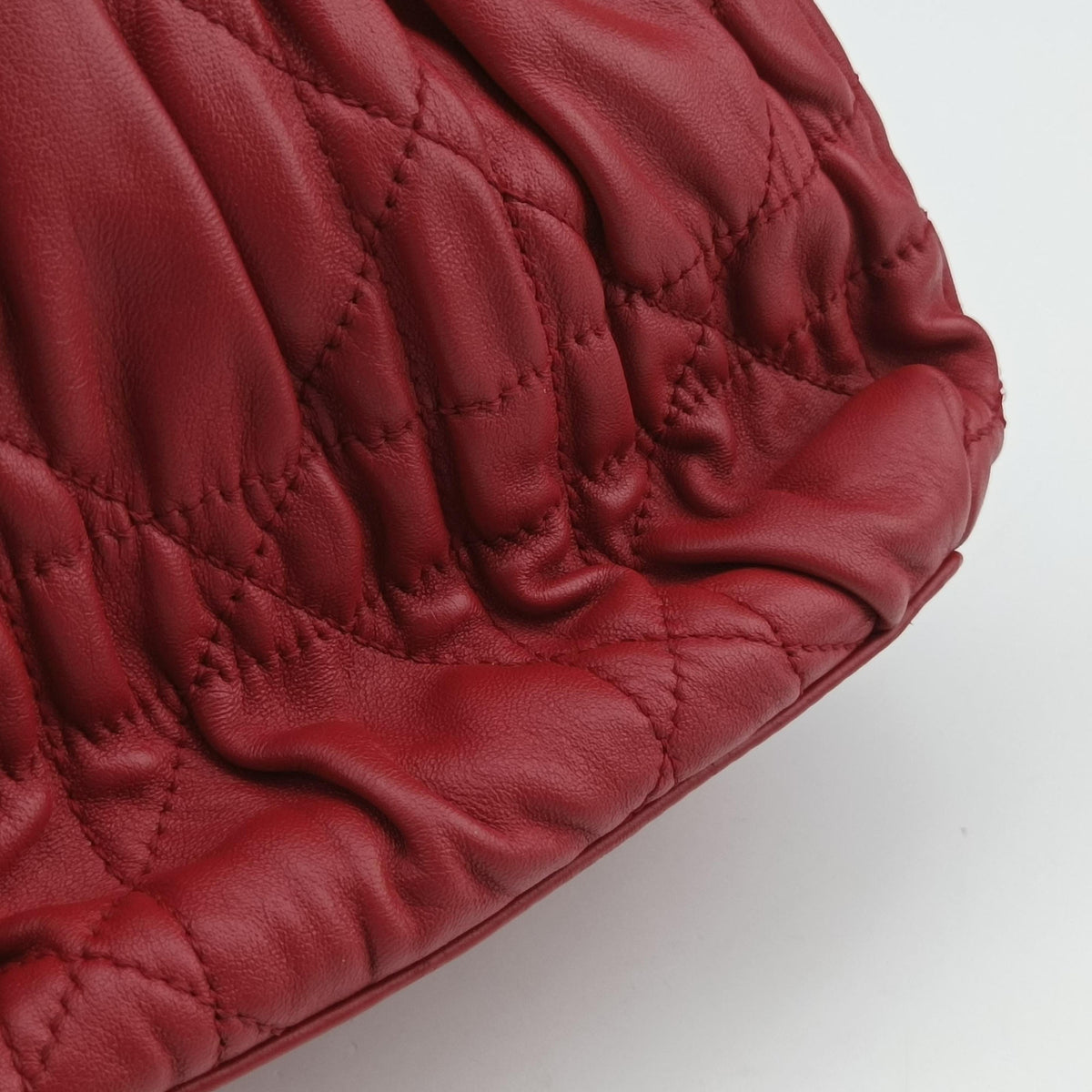 Pre-owned Christian Dior Cannage Faux Pearl Red lambskin  shoulderbag | stylenewstar