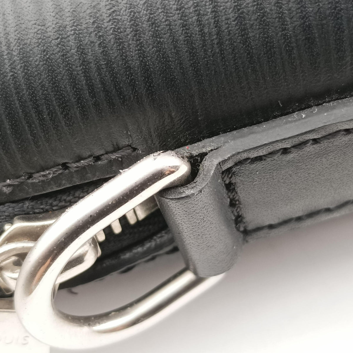 Vintage Louis Vuitton PorteDocument noir Epi M50163 shoulderbag | stylenewstar