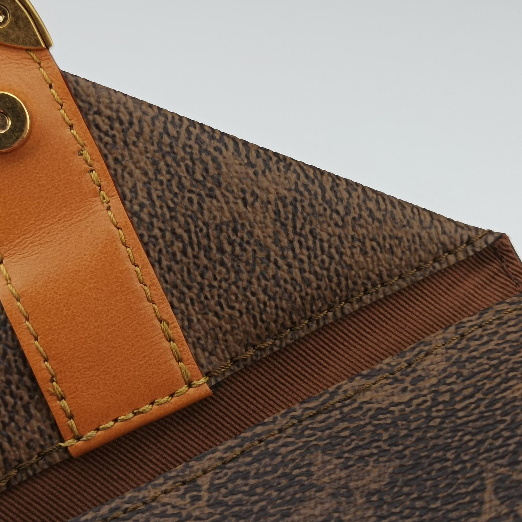 Vintage Louis Vuitton Envelope Pouch Brown Monogram Dust x Leather M11629 shoulderbag | stylenewstar