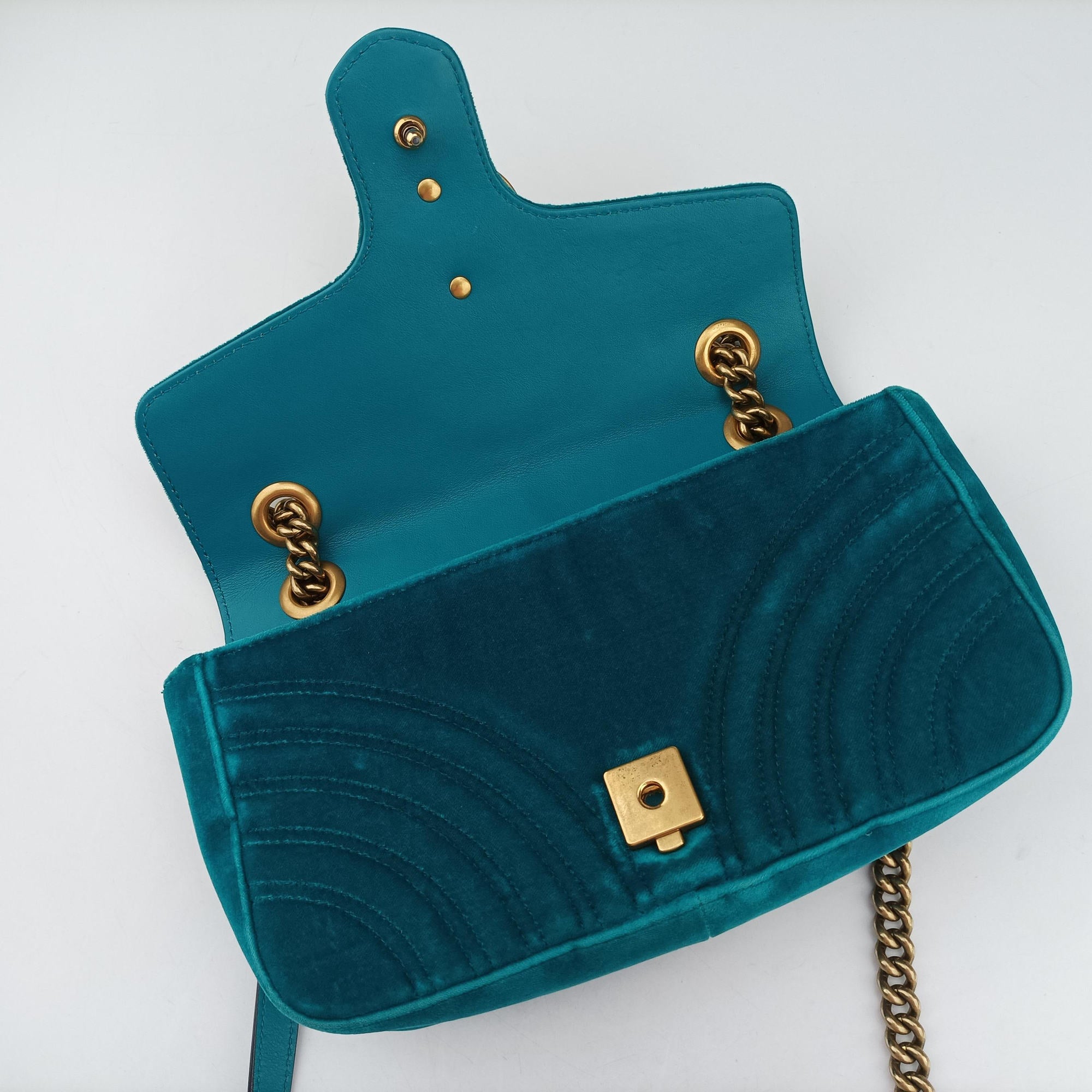 Vintage Gucci GG Marmont Blue velour 443497 shoulderbag | stylenewstar