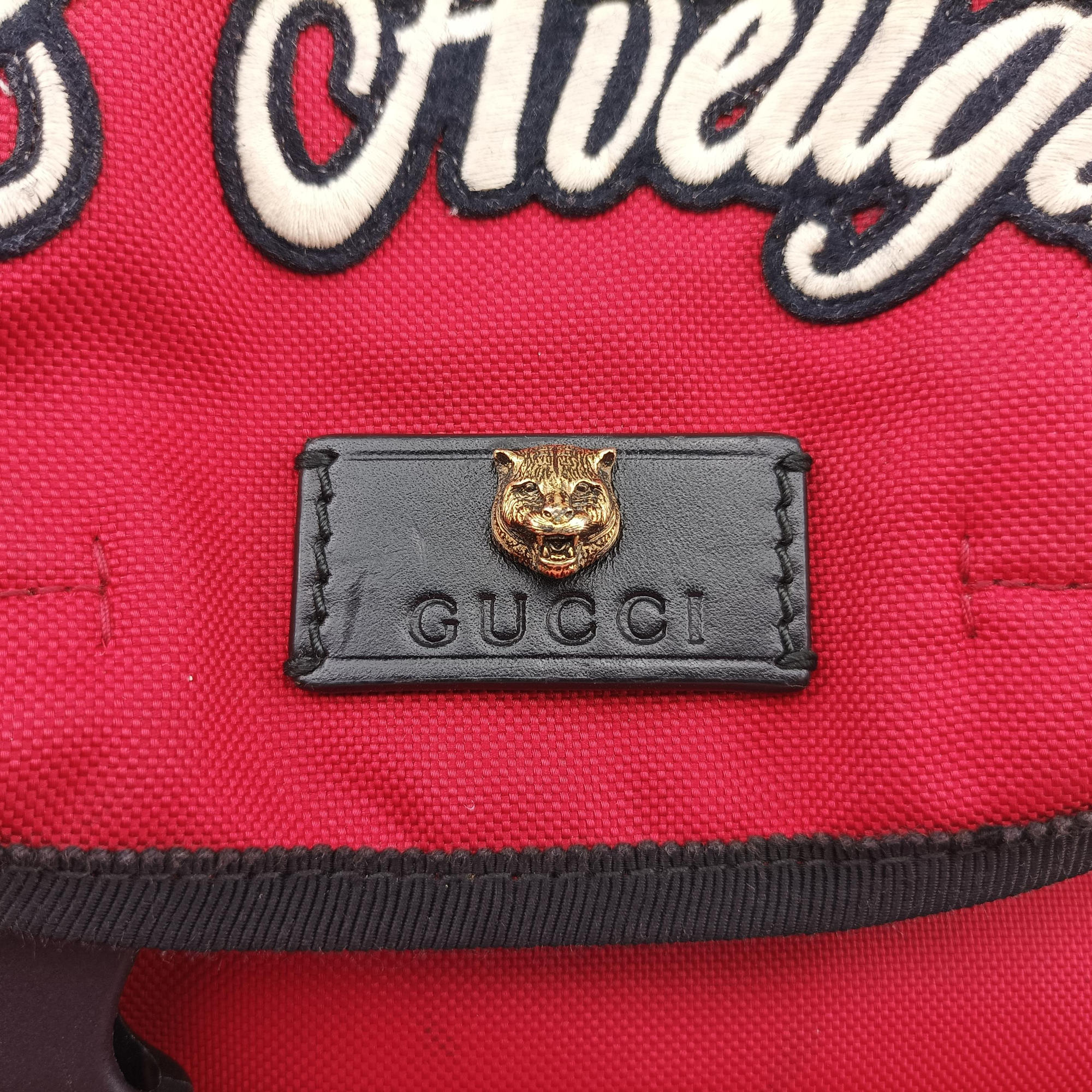 Pre-owned Gucci Techno Vintage Web L'Aveugle Par Amour Embroidered Red canvas 478327 backpack/rucksack | stylenewstar