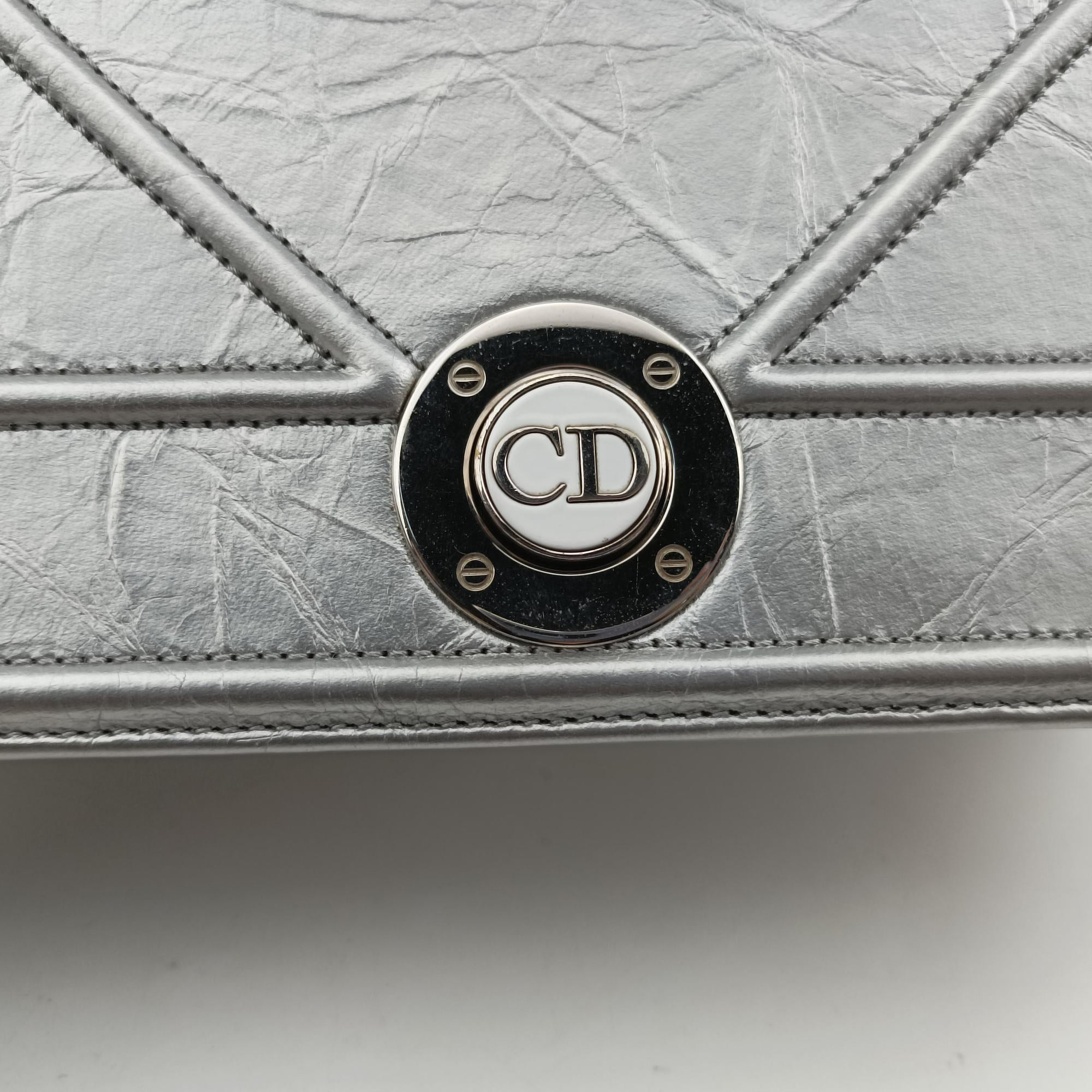 Secondhand Christian Dior Diorama Silver Leather  shoulderbag | stylenewstar