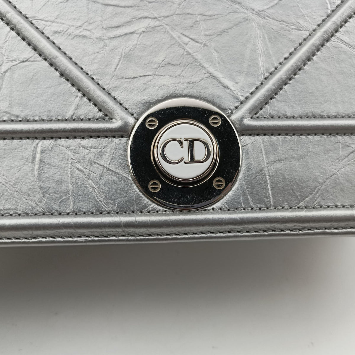 Pre-owned Christian Dior Diorama Silver Leather  shoulderbag | stylenewstar