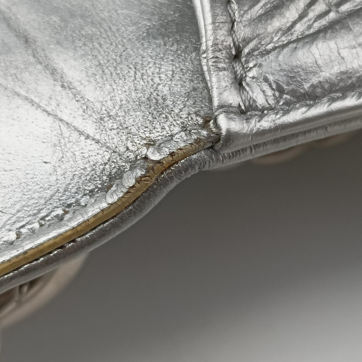 Secondhand Christian Dior Diorama Silver Leather  shoulderbag | stylenewstar