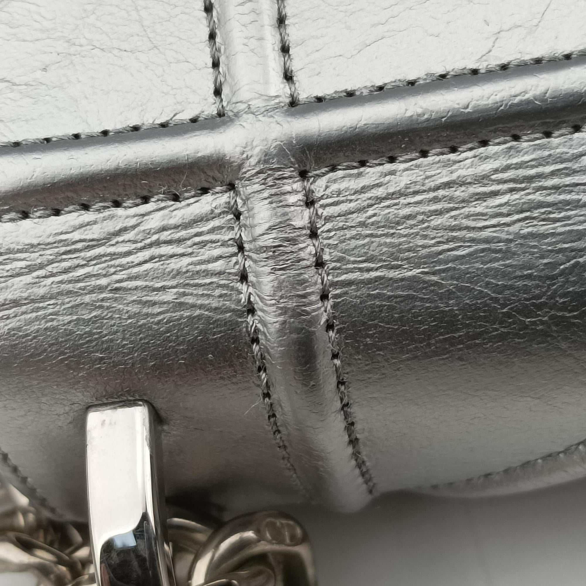 Secondhand Christian Dior Diorama Silver Leather  shoulderbag | stylenewstar