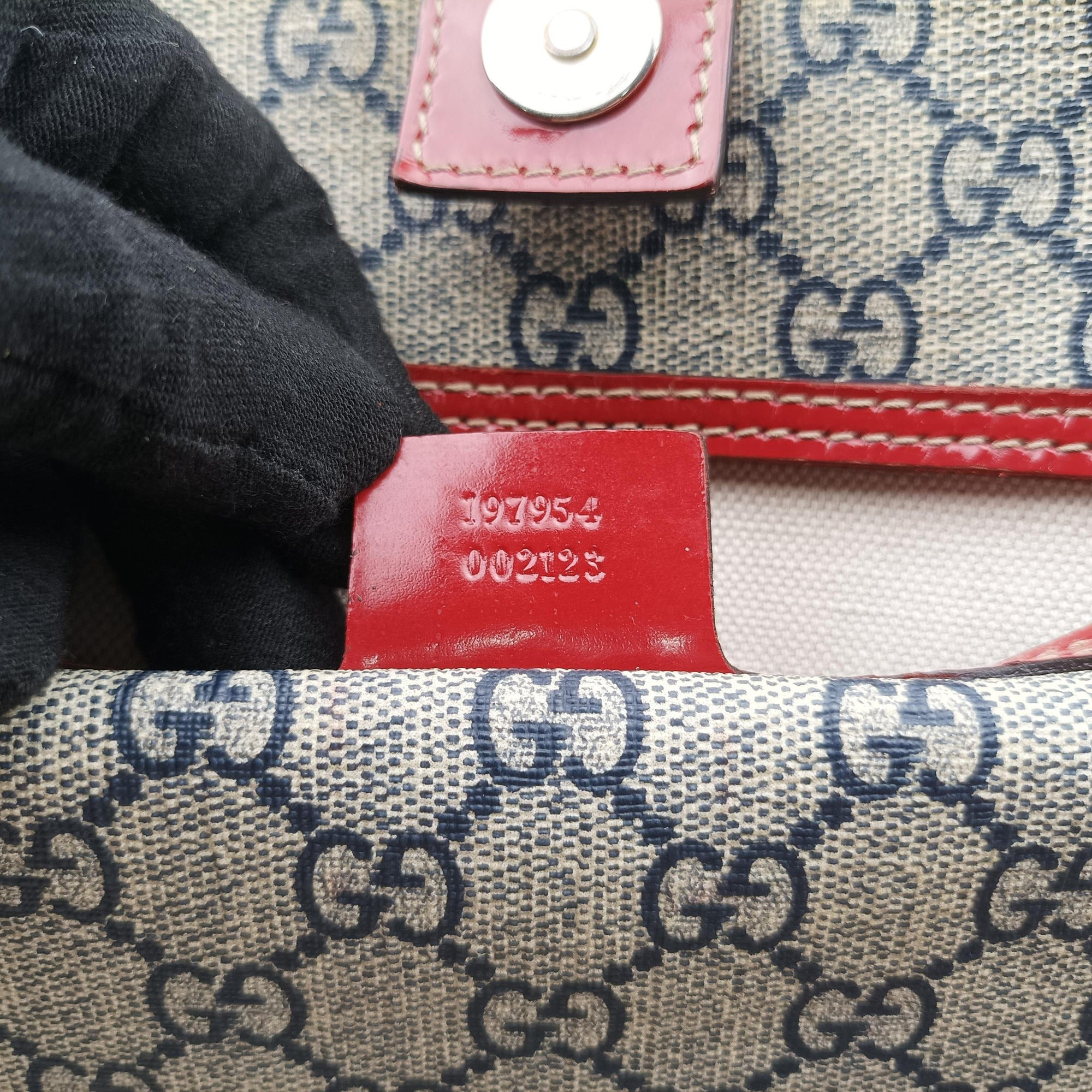 Pre-owned Gucci GG Plus GG Supreme Multicolour PVC coated canvas 197954 handbag | stylenewstar