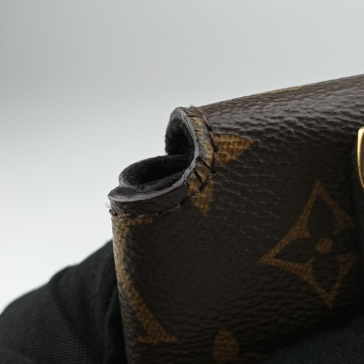 Pre-owned Louis Vuitton MARIGNAN brown×black Monogram Canvas×calf leather M44259 shoulderbag | stylenewstar
