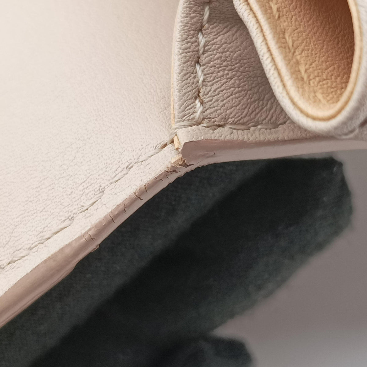 Vintage Delvaux Tampete Beige Leather  shoulderbag | stylenewstar