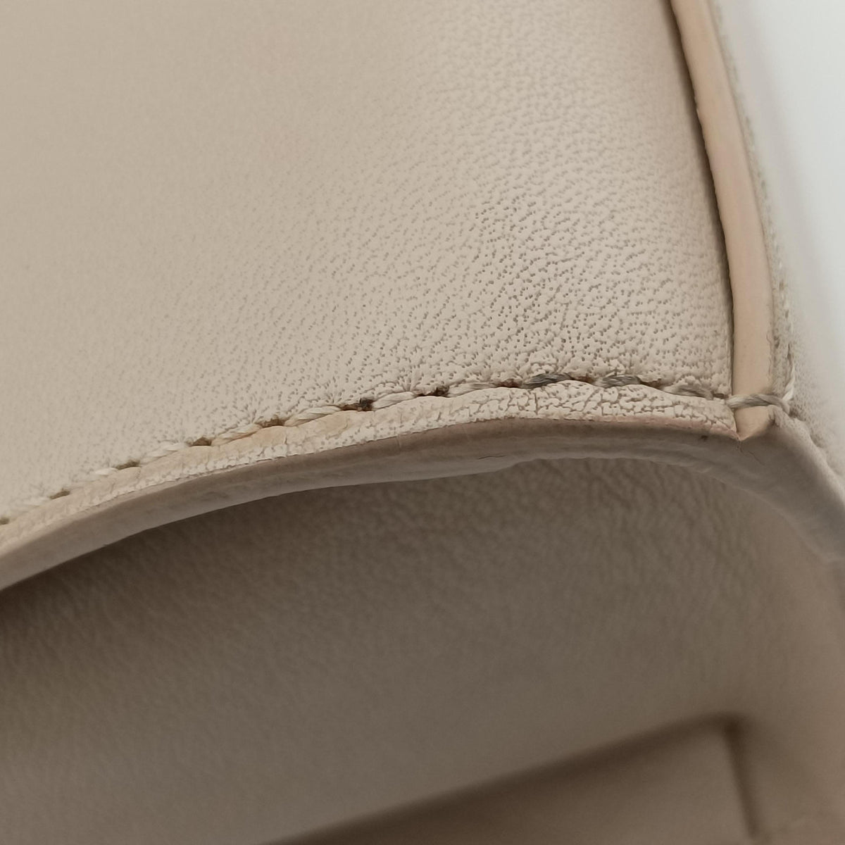 Vintage Delvaux Tampete Beige Leather  shoulderbag | stylenewstar