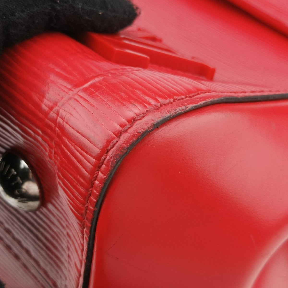 Pre-owned Louis Vuitton Cluny Red Epi M41333 shoulderbag | stylenewstar