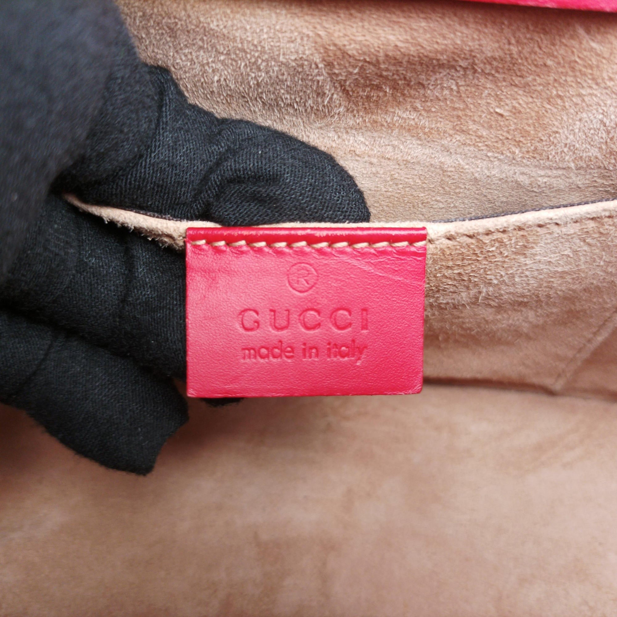 Secondhand Gucci Sylvie Red Leather 470270 shoulderbag | stylenewstar