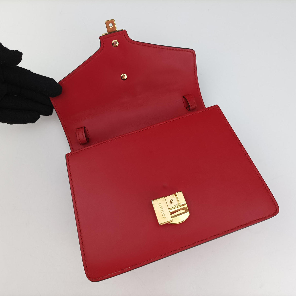 Secondhand Gucci Sylvie Red Leather 470270 shoulderbag | stylenewstar