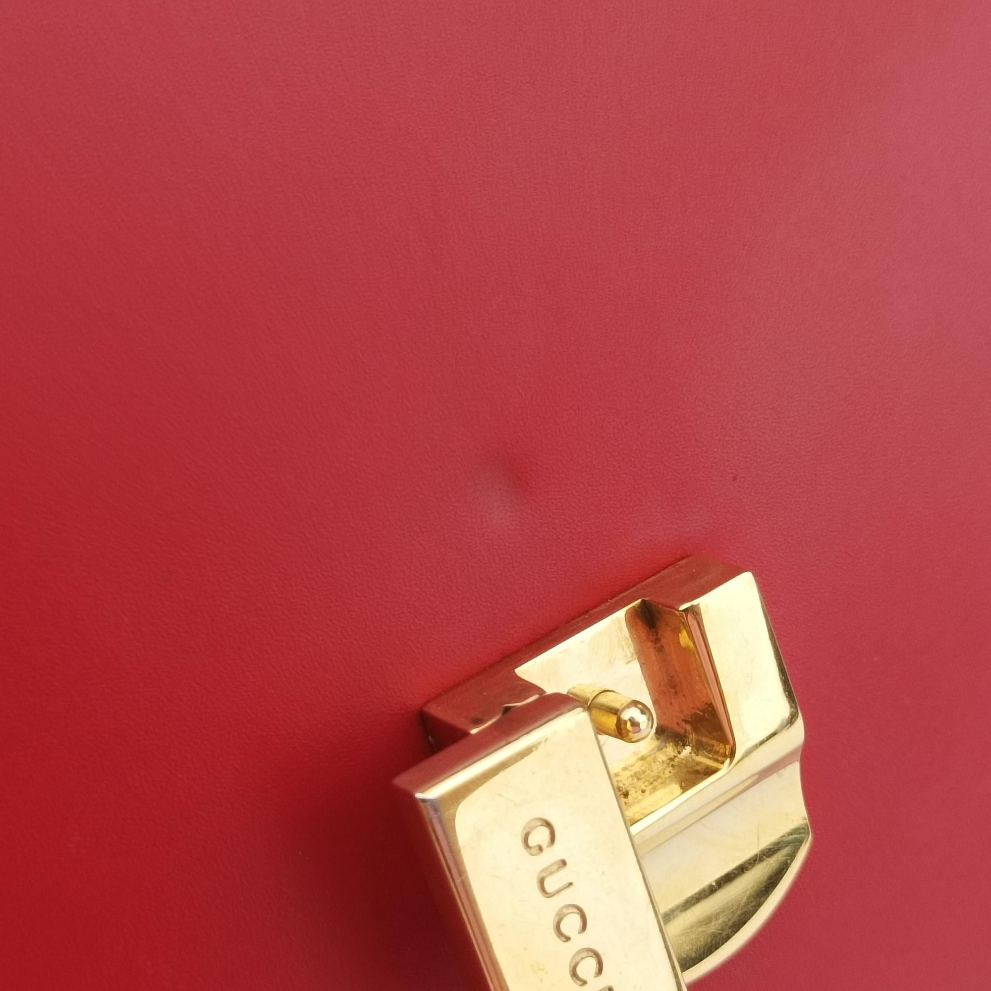 Secondhand Gucci Sylvie Red Leather 470270 shoulderbag | stylenewstar