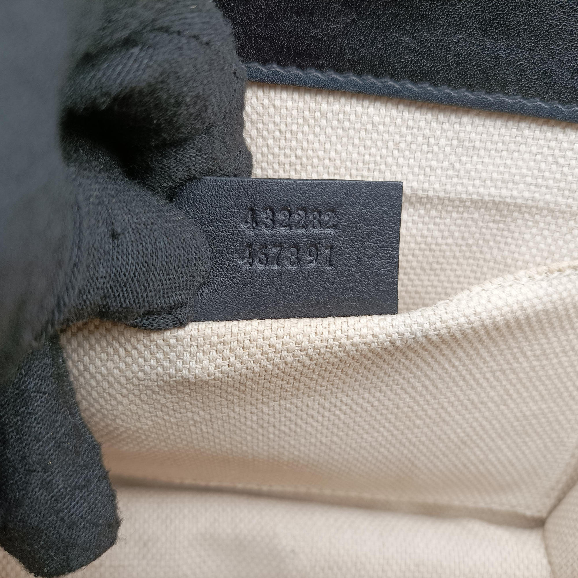 Pre-owned Gucci Pearly Peony Black×White×Gold Leather 432282 shoulderbag | stylenewstar