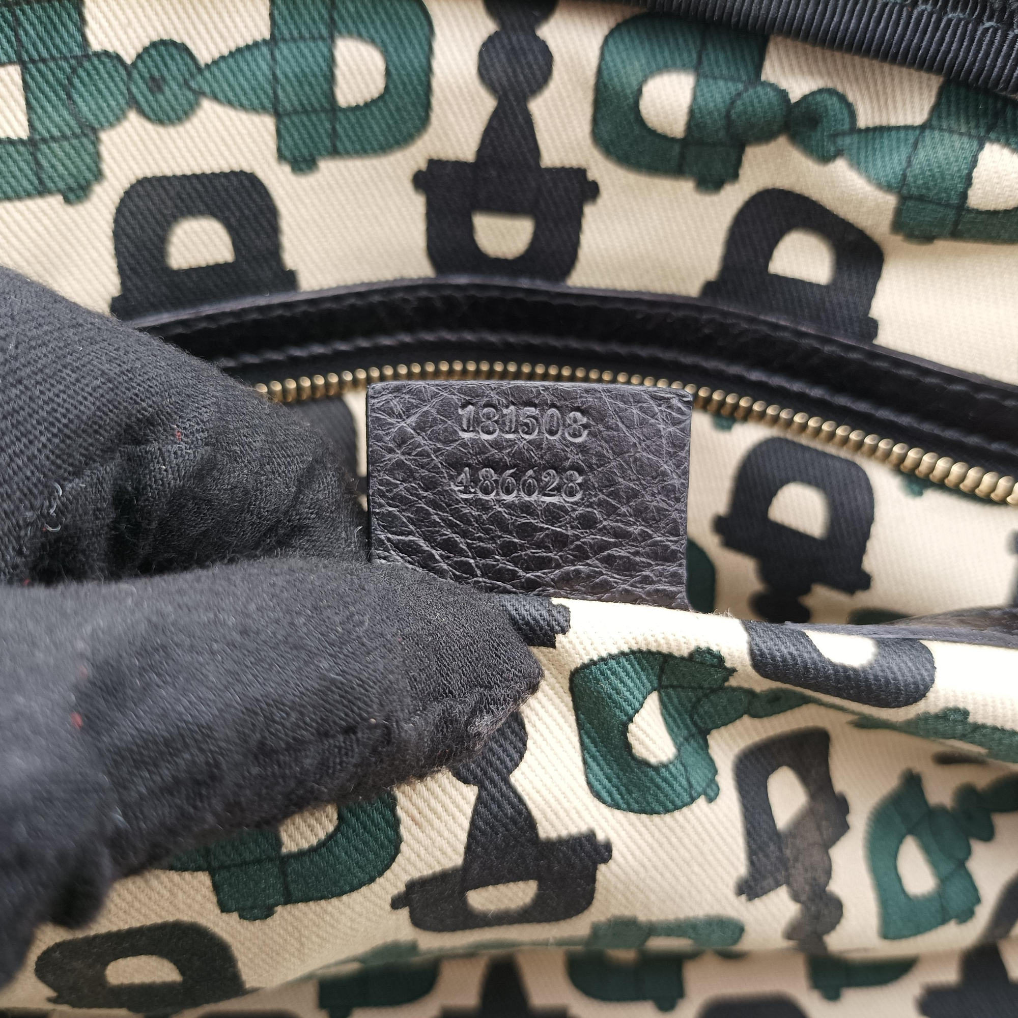 Pre-owned Gucci Guccissima Mini Boston Bag Black Leather 181508 handbag | stylenewstar