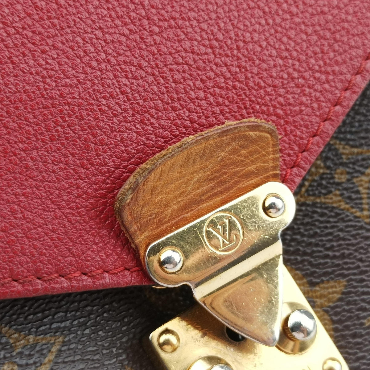 Pre-owned Louis Vuitton PALLAS Chain Brown×CERISE Monogram Canvas×calf leather M41201 shoulderbag | stylenewstar