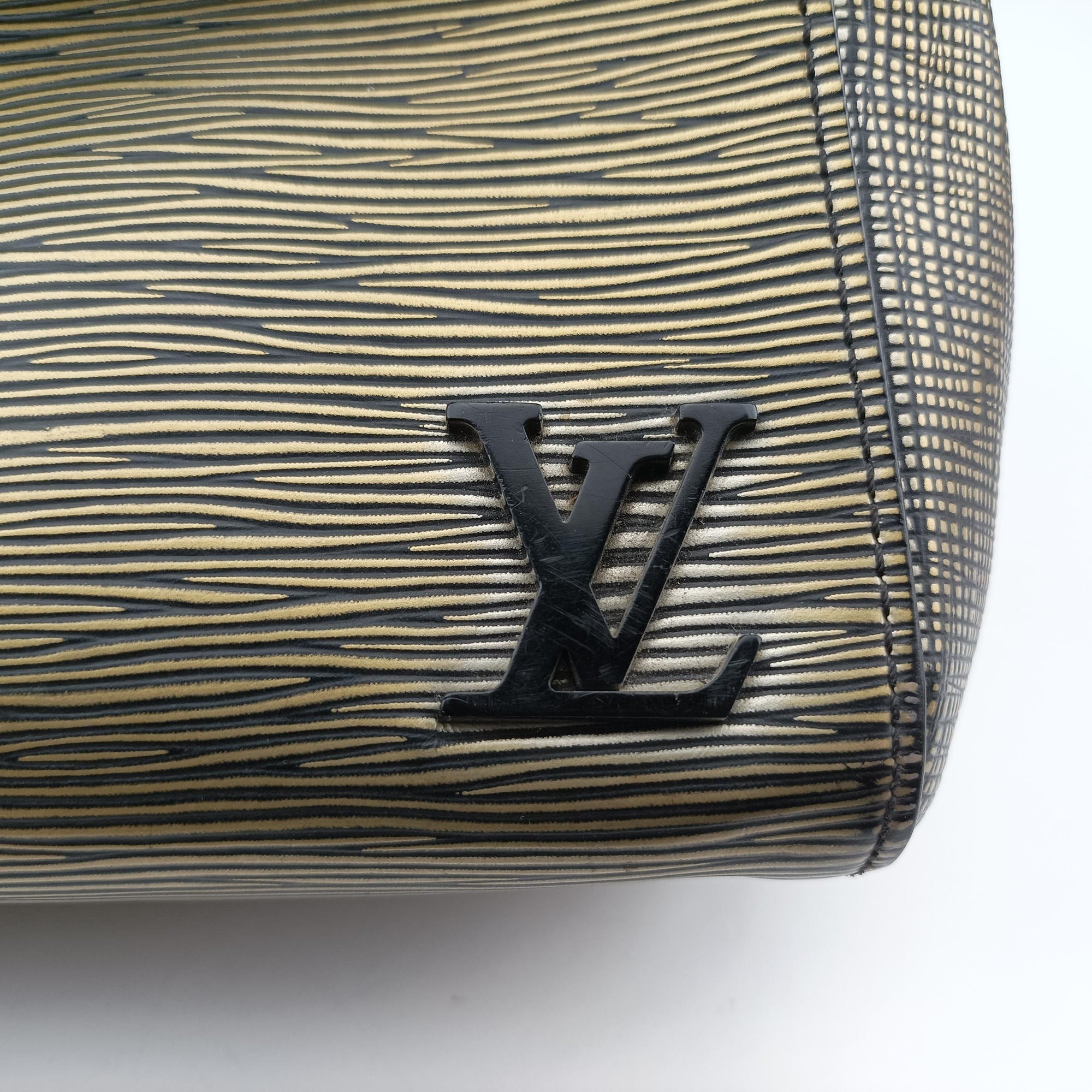 Pre-owned Louis Vuitton Cluny BB Gold Epi M54831 shoulderbag | stylenewstar
