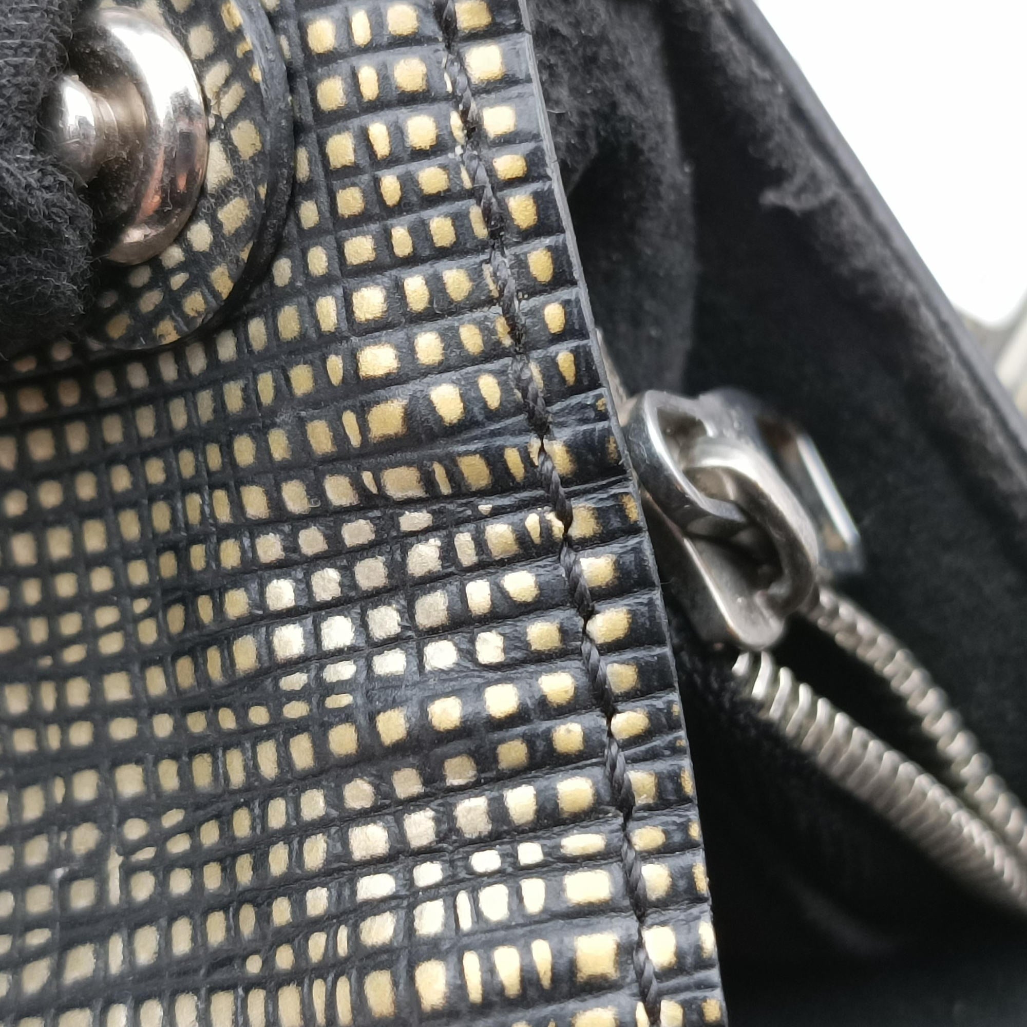 Pre-owned Louis Vuitton Cluny BB Gold Epi M54831 shoulderbag | stylenewstar