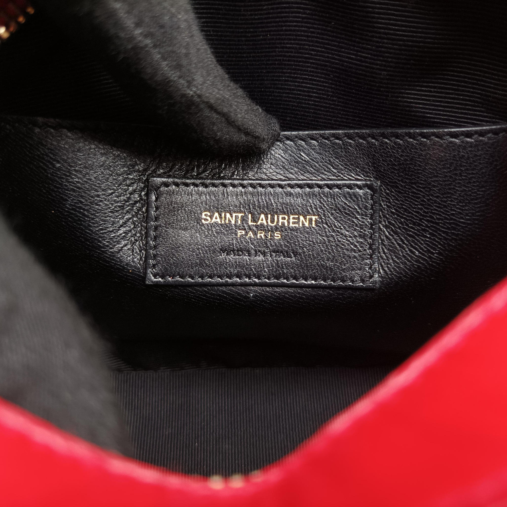 Pre-owned Yves Saint Laurent LOU camera Red Leather 395793 shoulderbag | stylenewstar