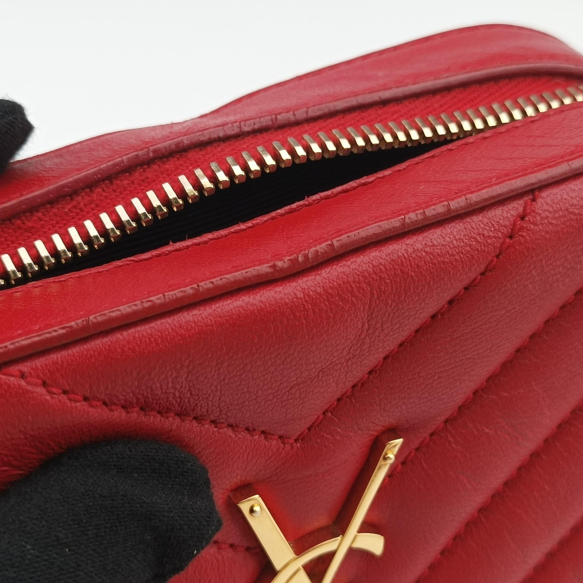 Pre-owned Yves Saint Laurent LOU camera Red Leather 395793 shoulderbag | stylenewstar