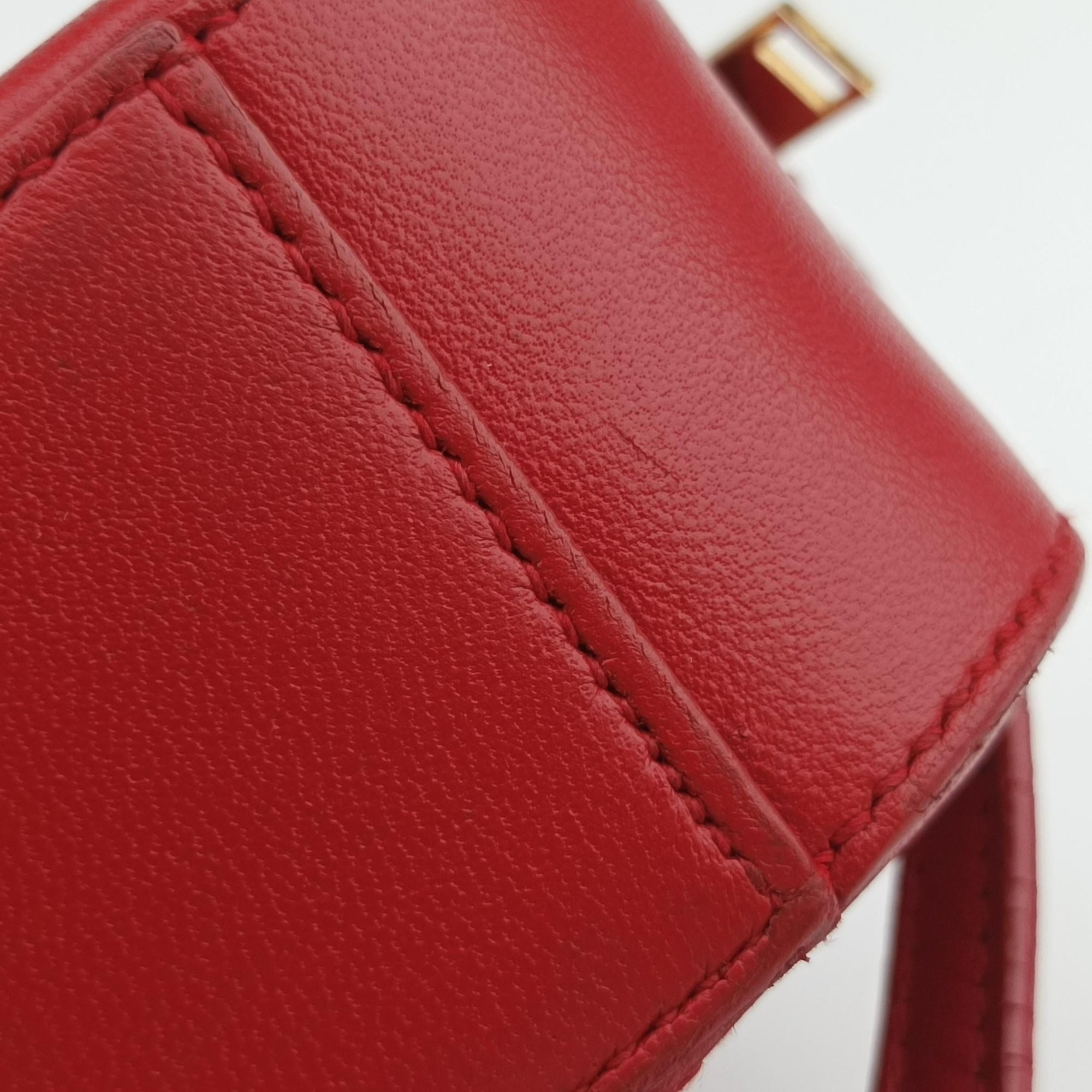 Pre-owned Yves Saint Laurent LOU camera Red Leather 395793 shoulderbag | stylenewstar